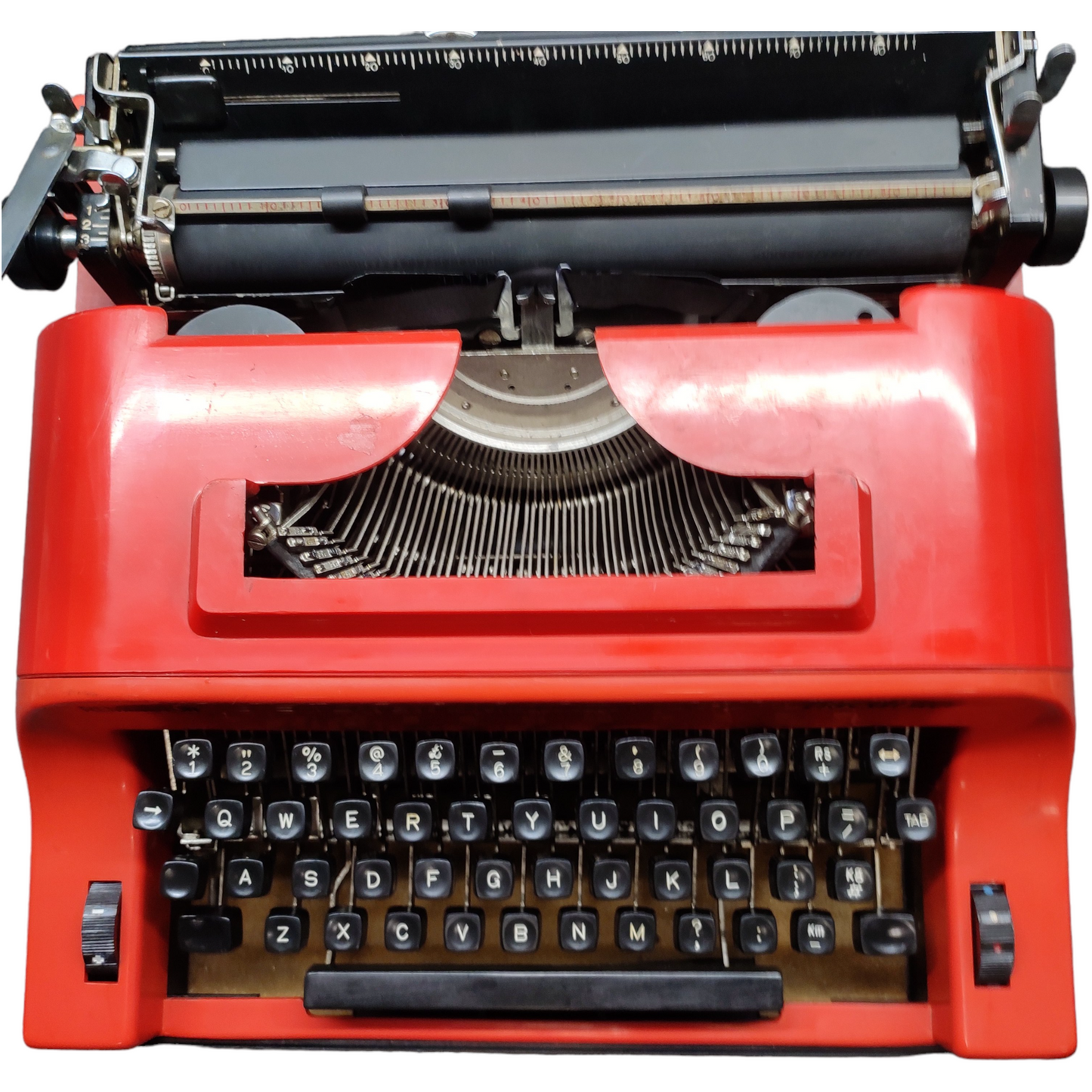 Image of Remington Travelriter Typewriter. Available from universaltypewritercompany.in