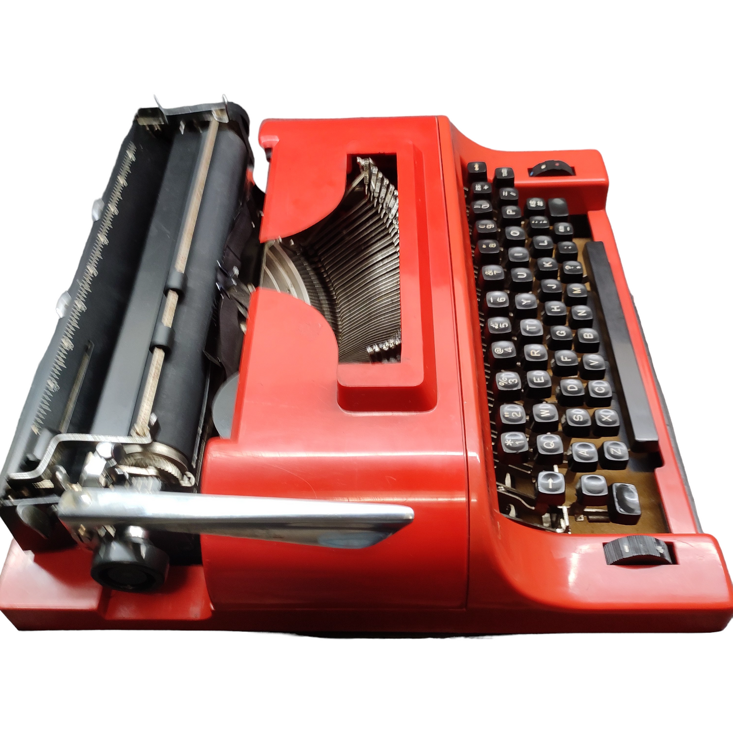 Image of Remington Travelriter Typewriter. Available from universaltypewritercompany.in