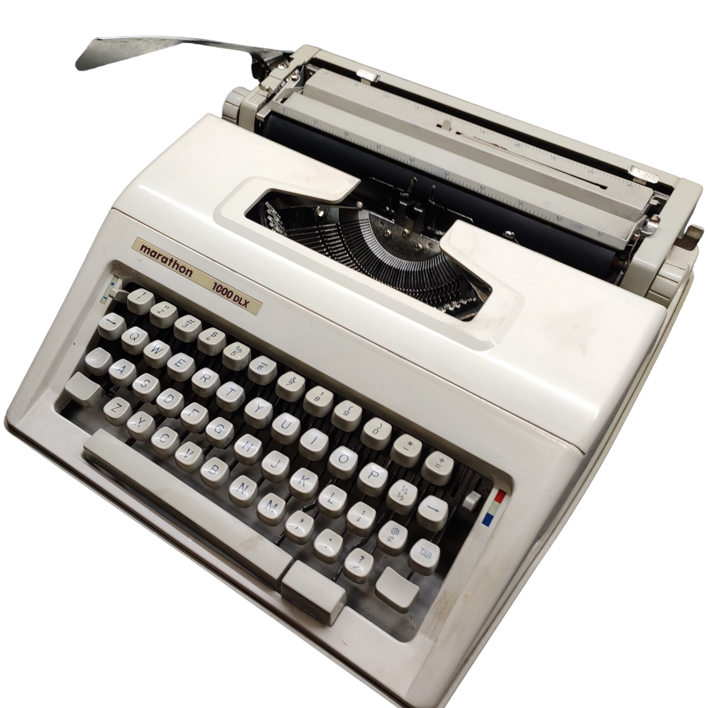 Image of Marathon 1000 DLX Typewriter. Available from universaltypewritercompany.in