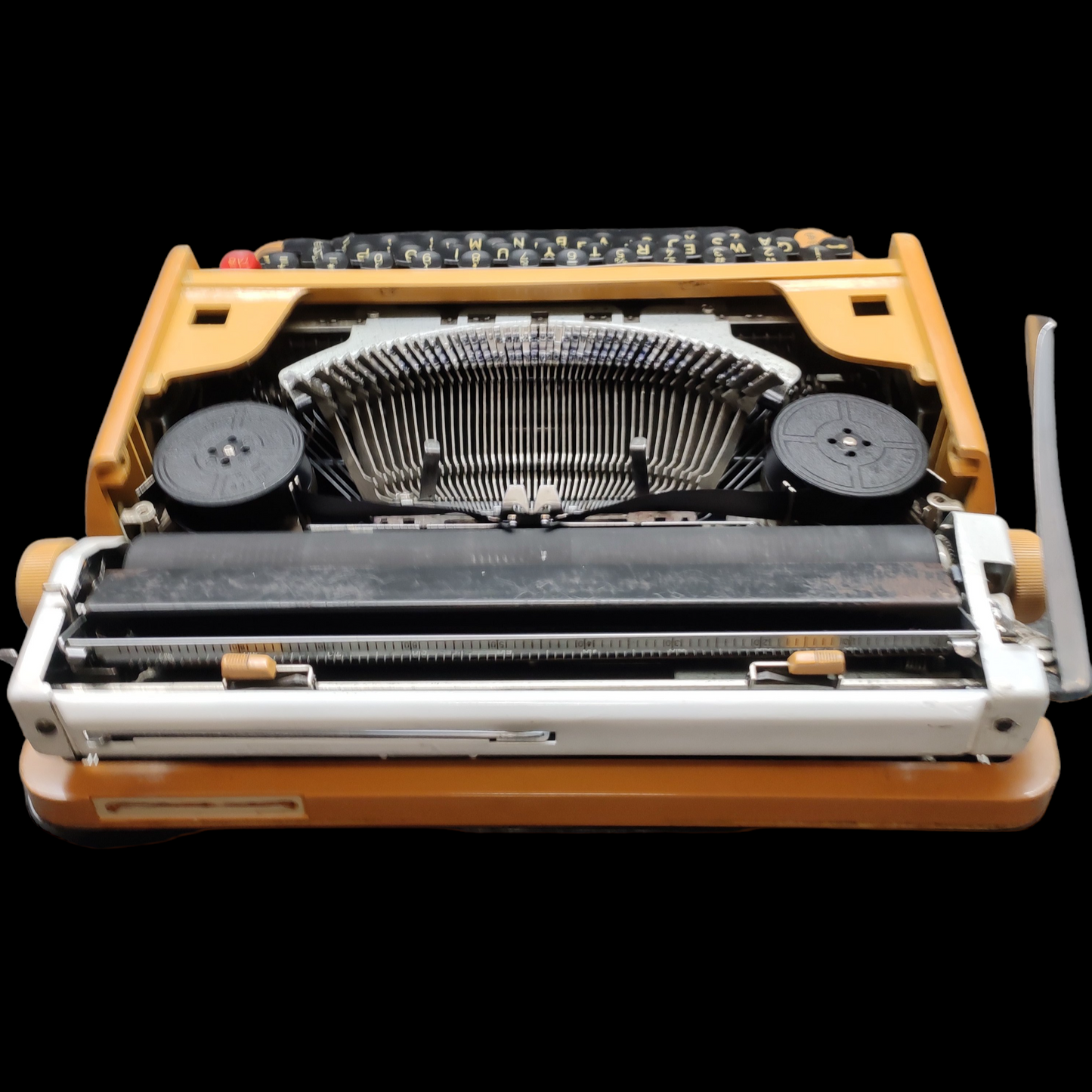 Image of Brother 250 DX Typewriter. Available from universaltypewritercompany.in
