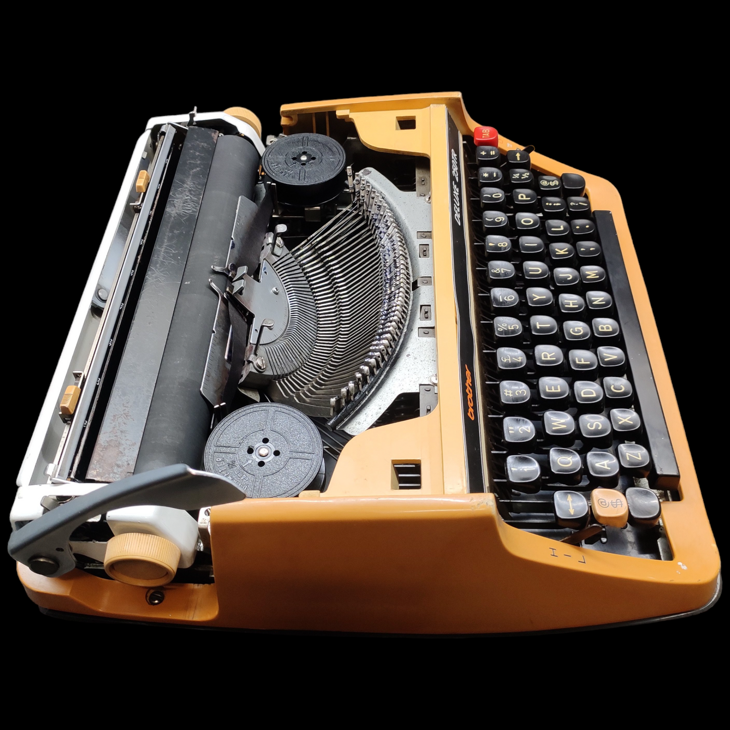 Image of Brother 250 DX Typewriter. Available from universaltypewritercompany.in