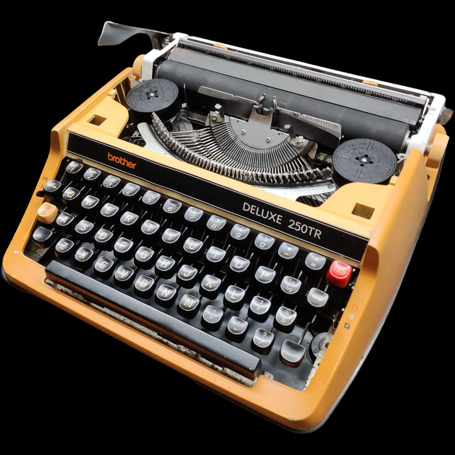 Image of Brother 250 DX Typewriter. Available from universaltypewritercompany.in