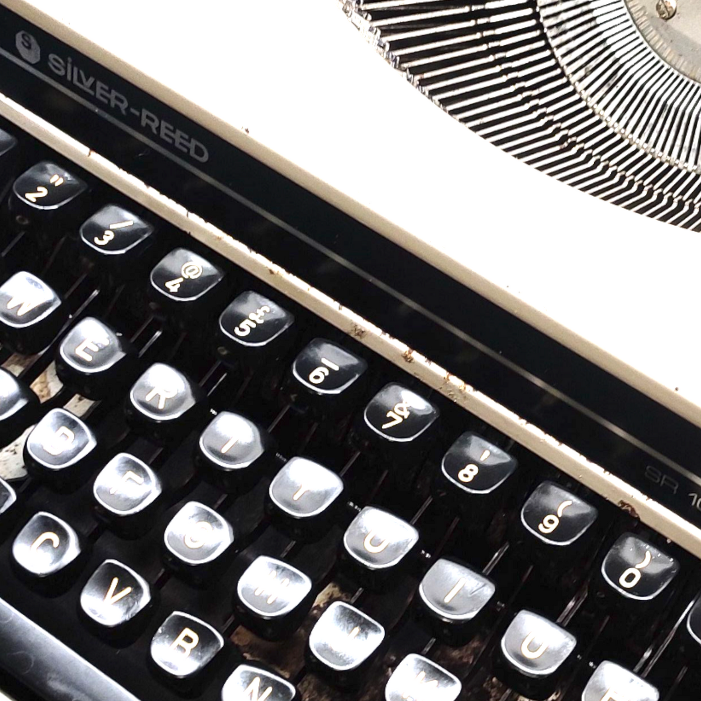 Silver Reed SR100 Typewriter. Available from universaltypewritercompany.in