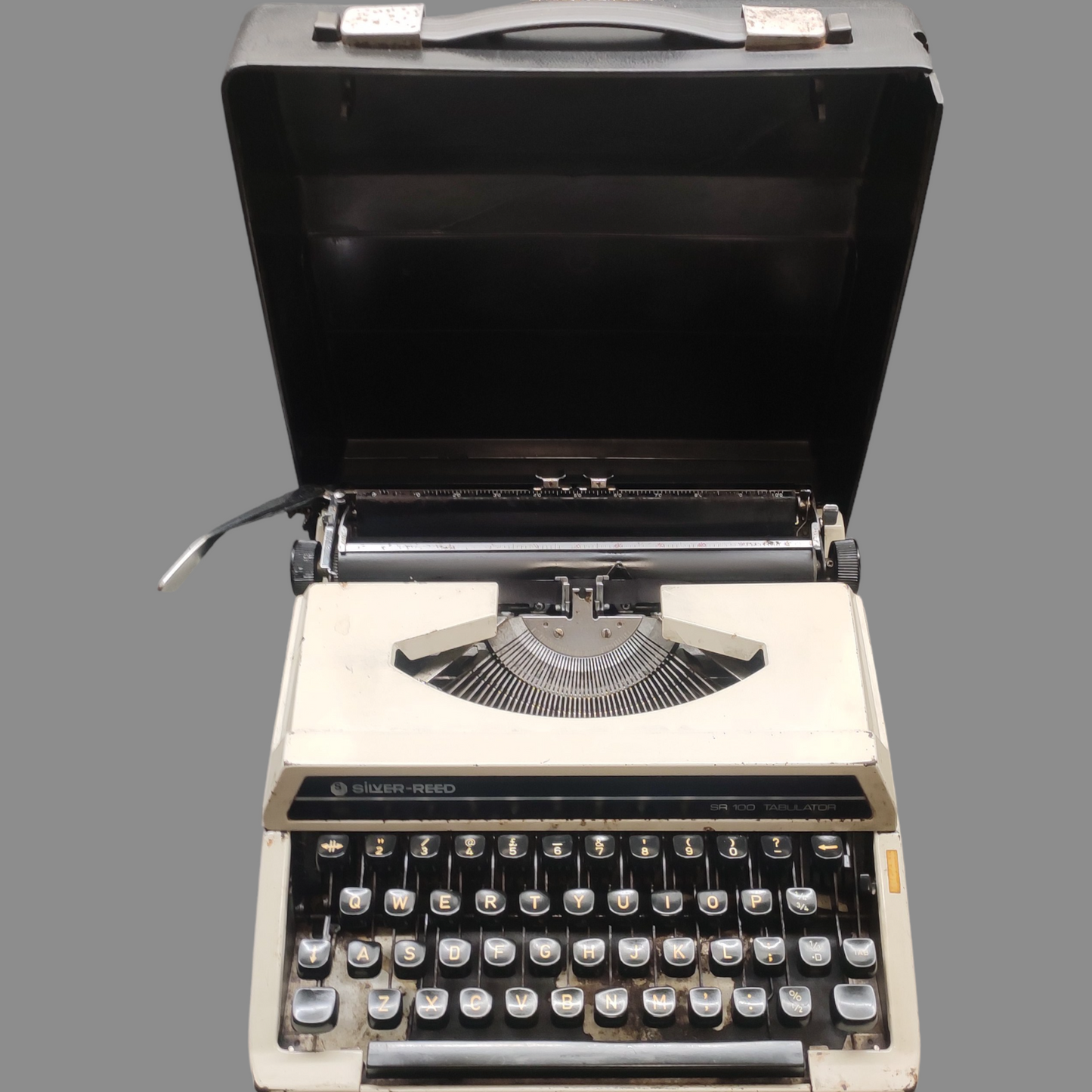 Silver Reed SR100 Typewriter. Available from universaltypewritercompany.in