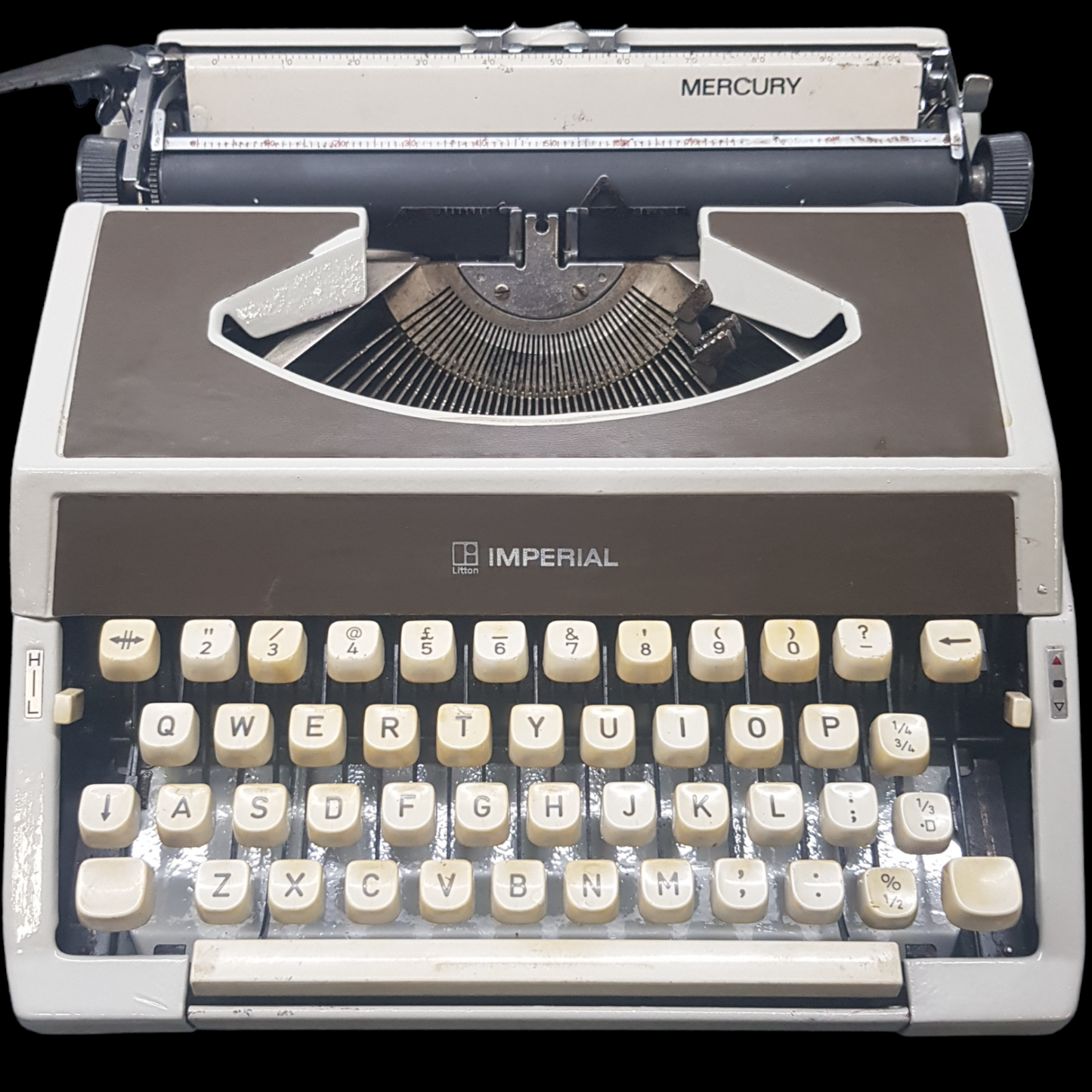 Image of Imperial Typewriter. Portable Typewriter. Made in Japan. Available from universaltypewritercompany.in