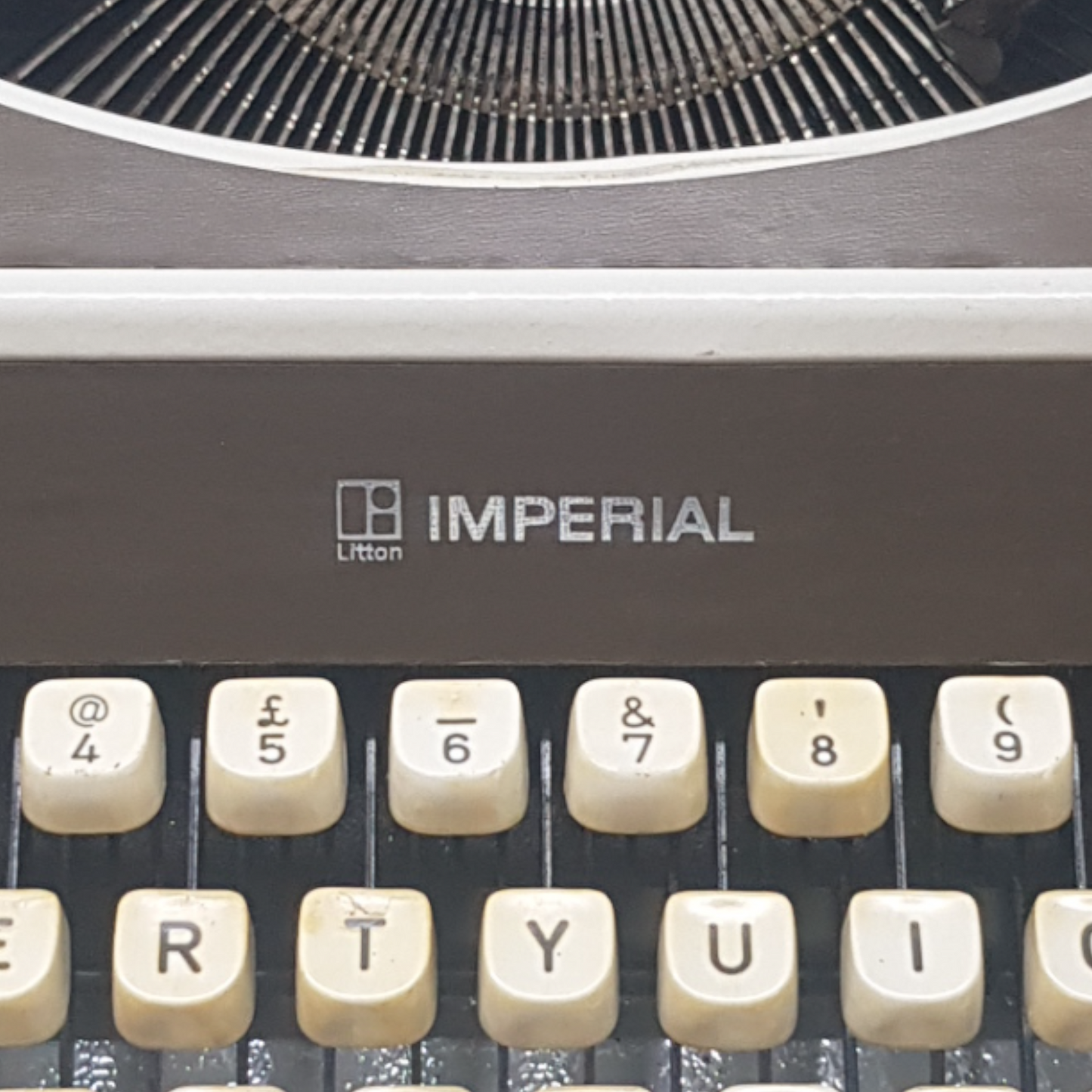 Image of Imperial Typewriter. Portable Typewriter. Made in Japan. Available from universaltypewritercompany.in