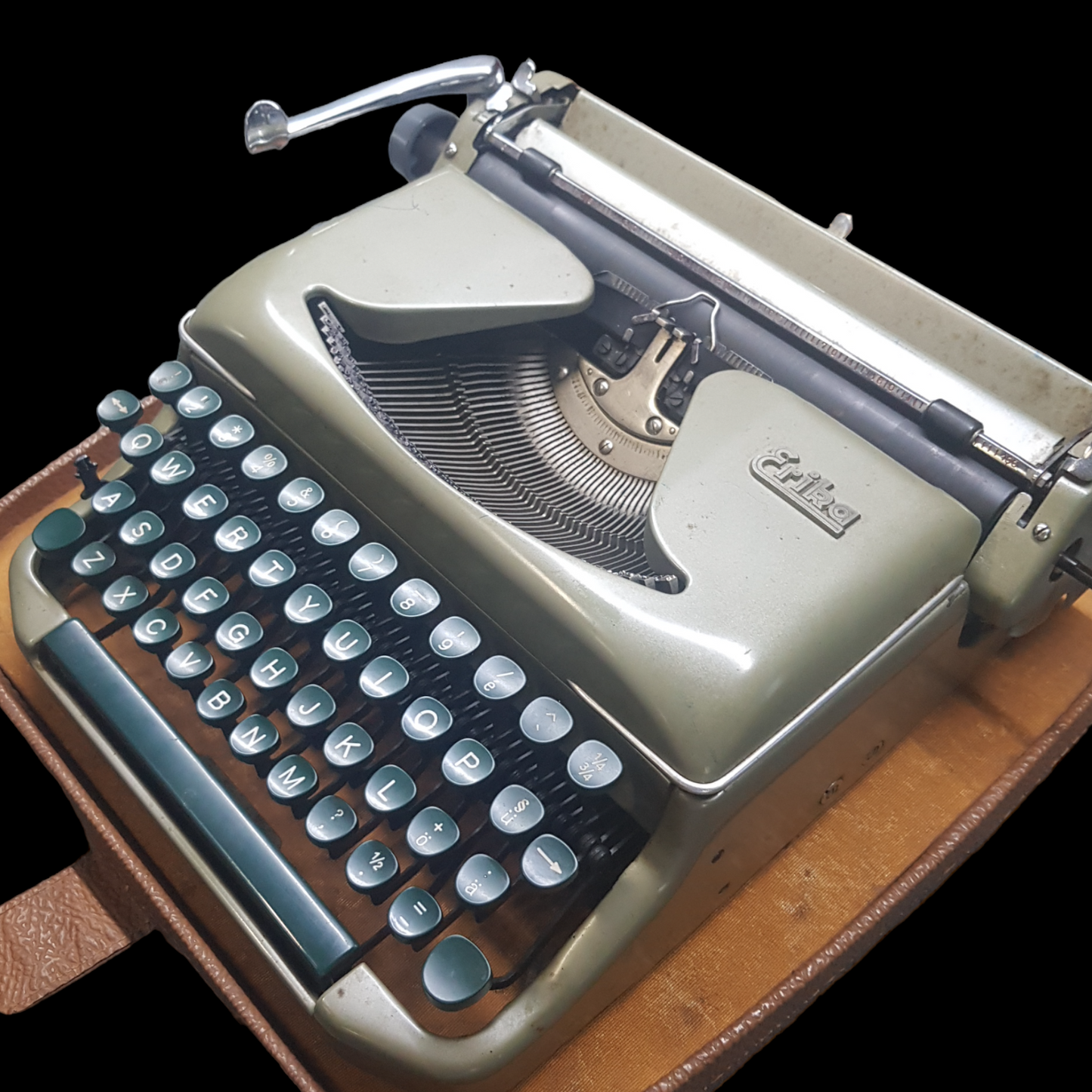 Image of Erika Typewriter. Portable Typewriter. Made in Germany. Available from universaltypewritercompany.in