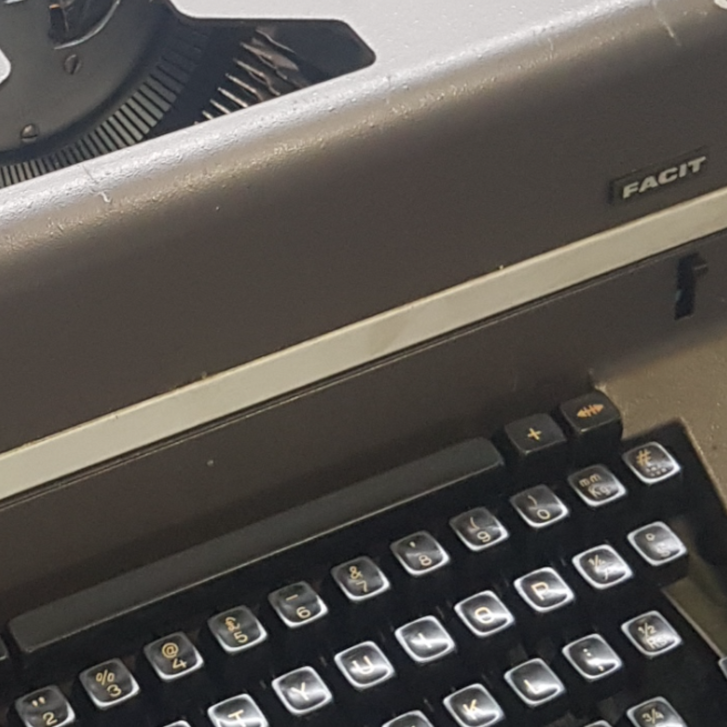 Image of Facit 1740 Typewriter. Available from universaltypewritercompany.in