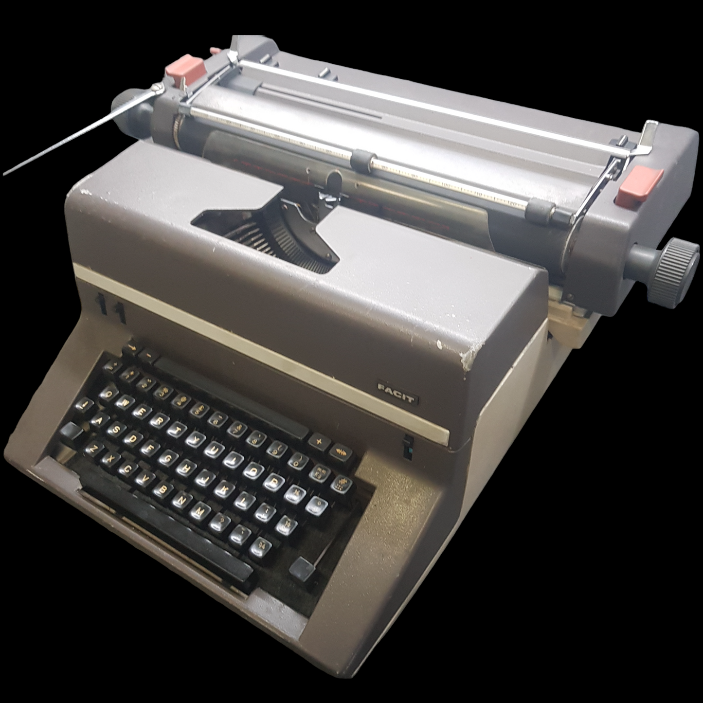 Image of Facit 1740 Typewriter. Available from universaltypewritercompany.in