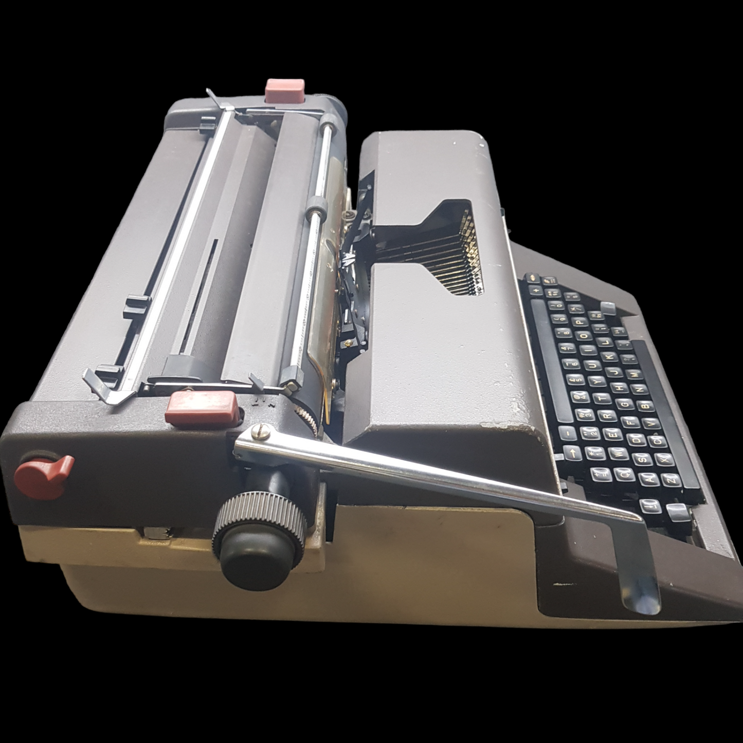 Image of Facit 1740 Typewriter. Available from universaltypewritercompany.in