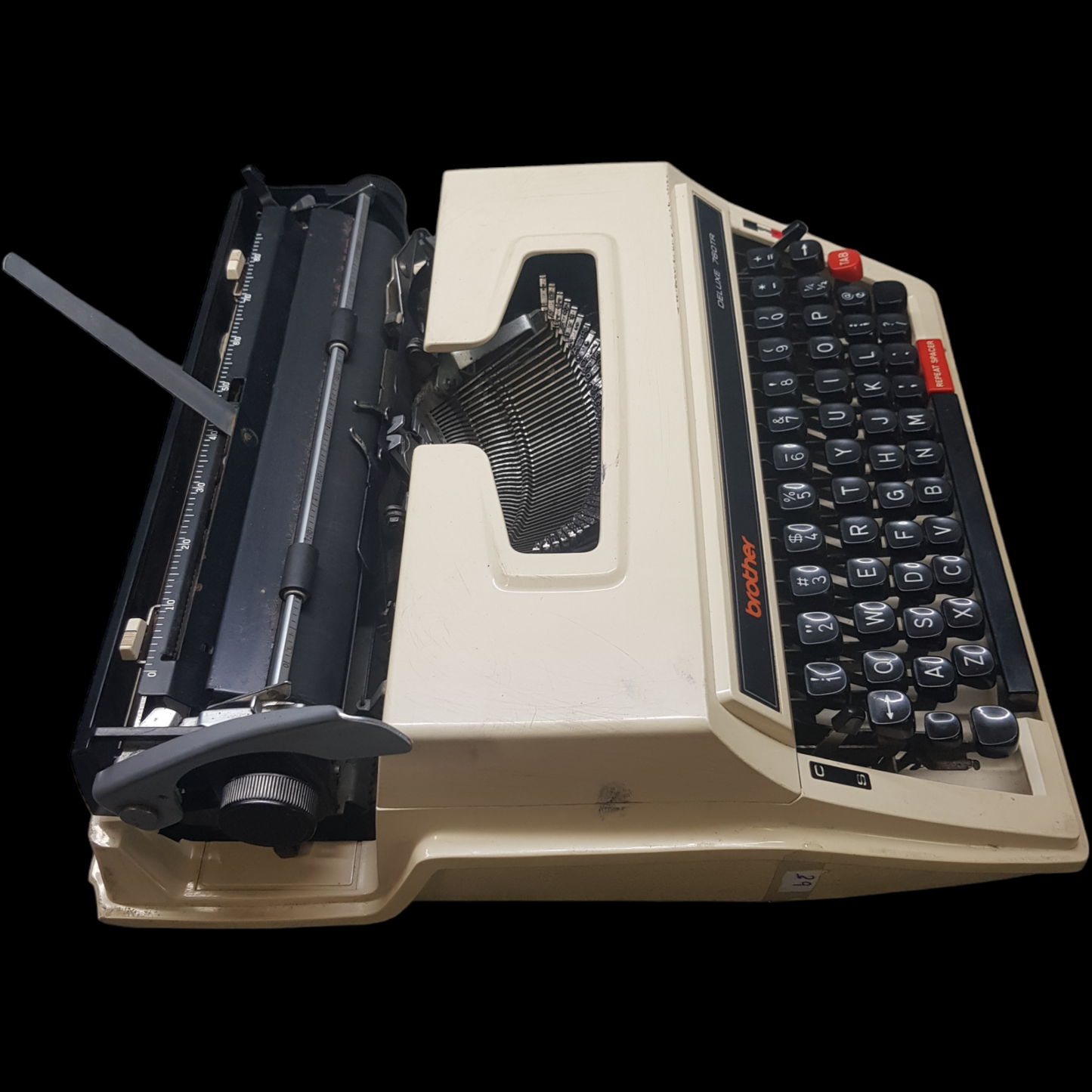 Image of Brother 760 TR Typewriter. Portable Typewriter. Fibre Body with TAB. Made in Japan. Available from universaltypewritercompany.in.