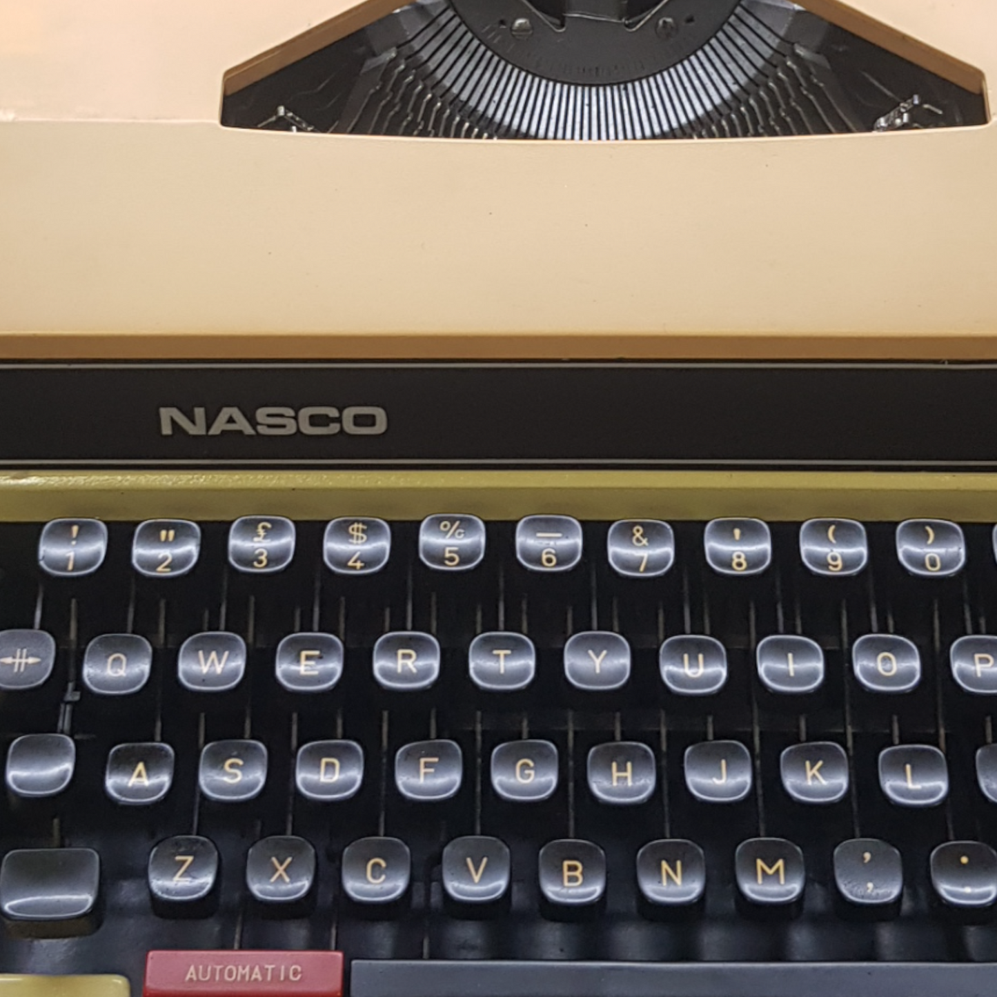 Image of Nasco 12 Typewriter. A Big Portable typewriter. Fibre Body. Available from Universal Typewriter Company.