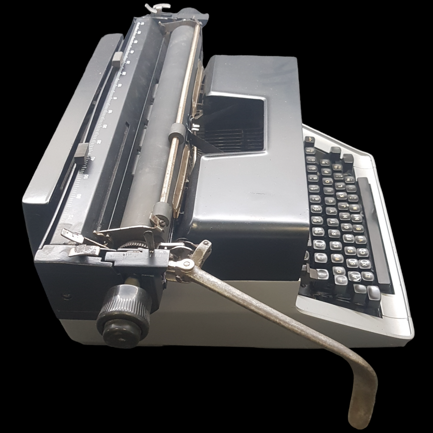 Image of Remington 2000 Typewriter. Desktop Typewriter. Made in India. Available from universaltypewritercompany.in