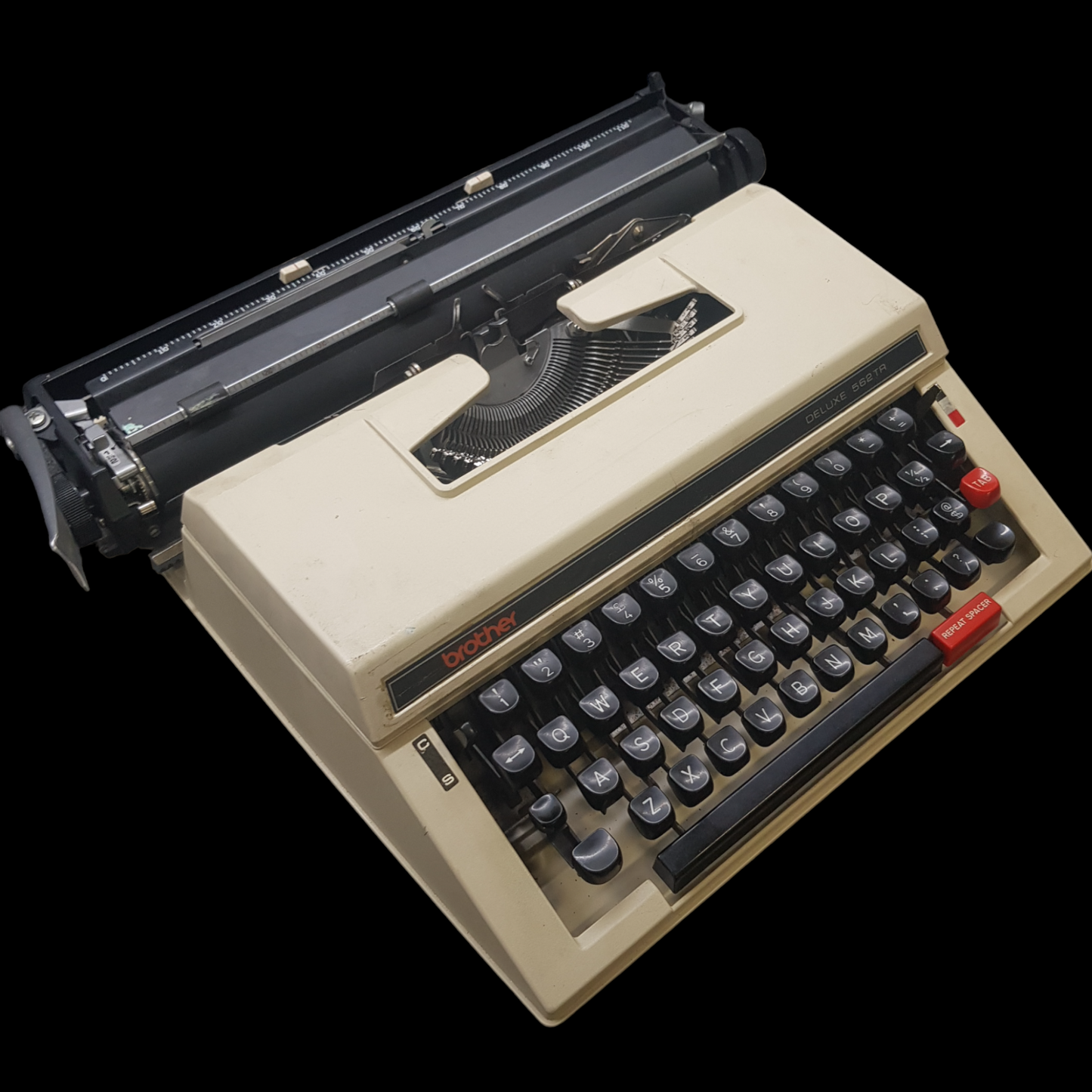 Image of Brother 562 TR Typewriter. Portable Typewriter. Fibre Body with TAB. Made in Japan. Available from universaltypewritercompany.in.