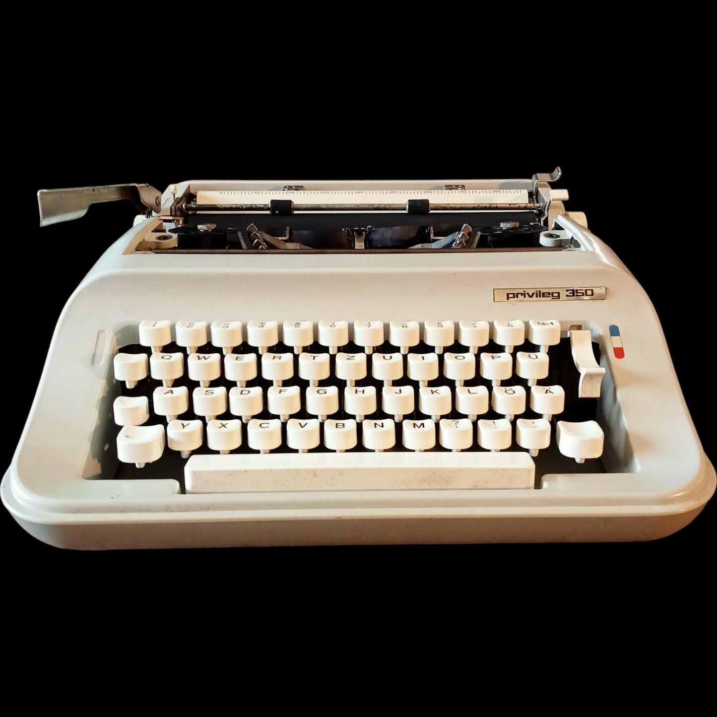 Image of Privileg 350 Typewriter. Available from universaltypewritercompany.in