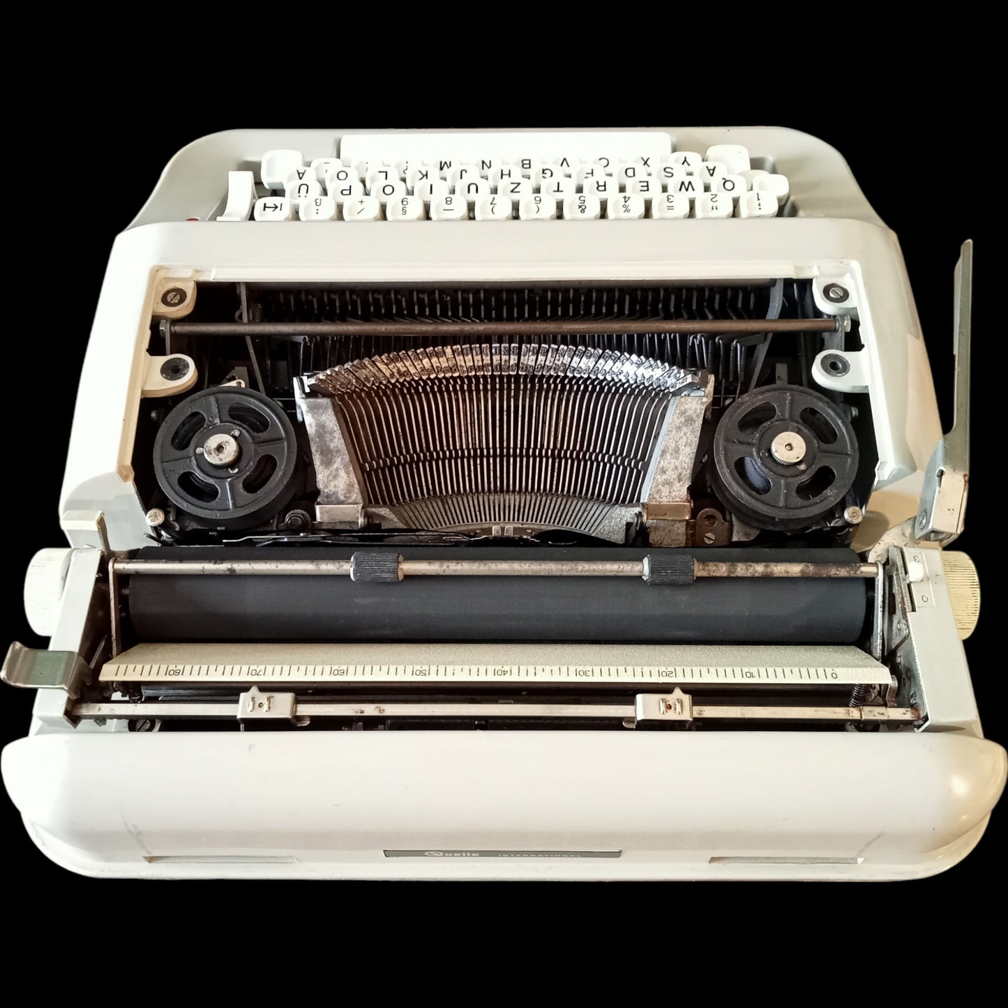 Image of Privileg 350 Typewriter. Available from universaltypewritercompany.in