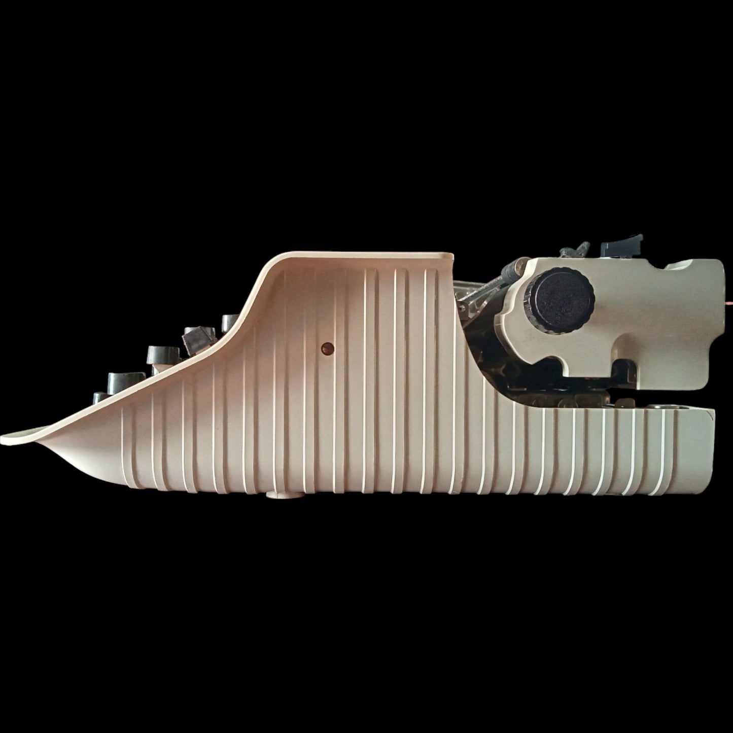 Image of Erika Typewriter. Available from universaltypewritercompany.in
