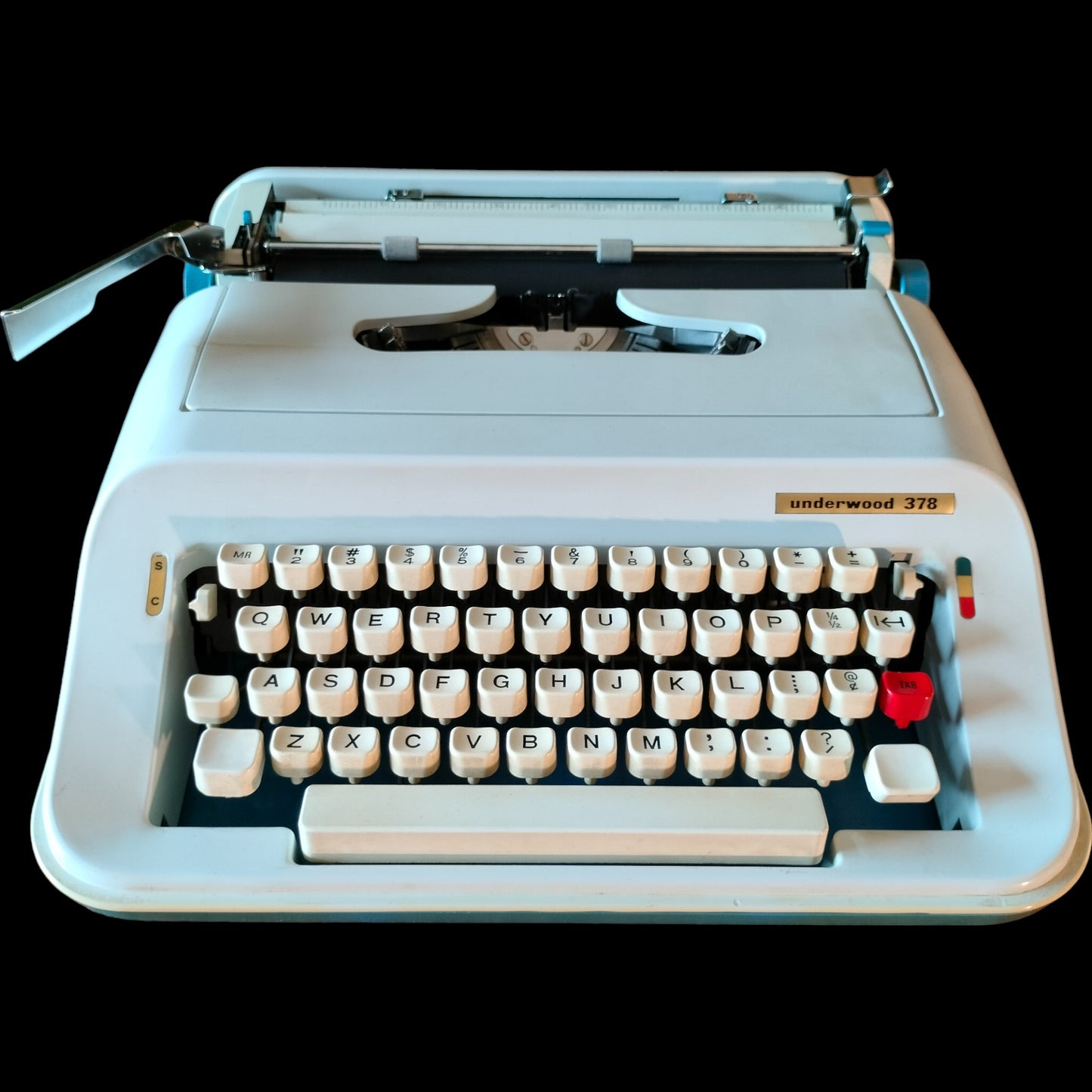 Image of Underwood 378 Typewriter. Available from universaltypewritercompany.in