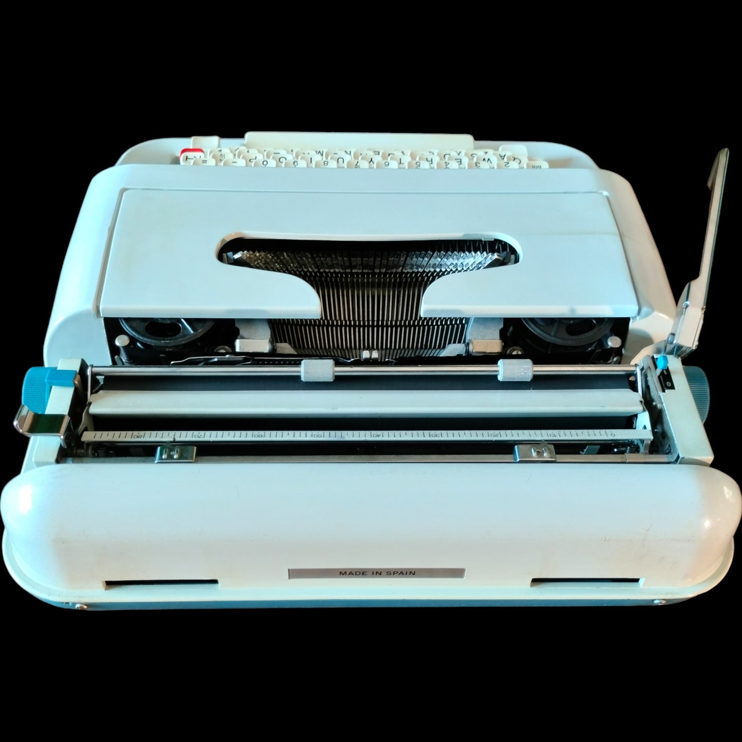 Image of Underwood 378 Typewriter. Available from universaltypewritercompany.in