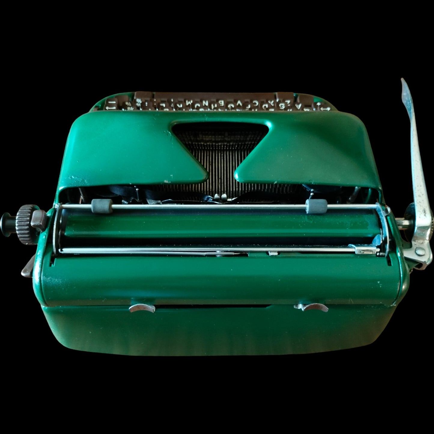 Image of Optima Typewriter. Available from universaltypewritercompany.in