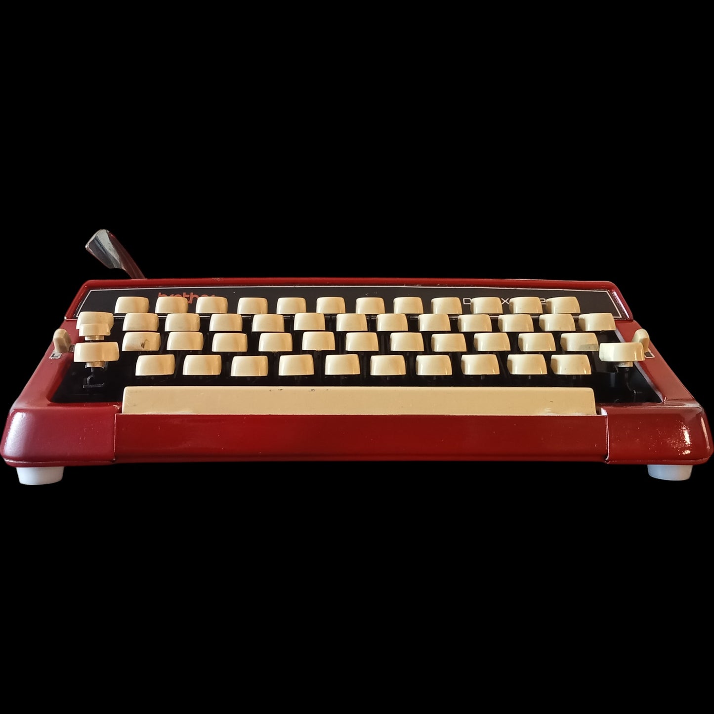 Image of Brother Deluxe 220 Typewriter. Available from universaltypewritercompany.in