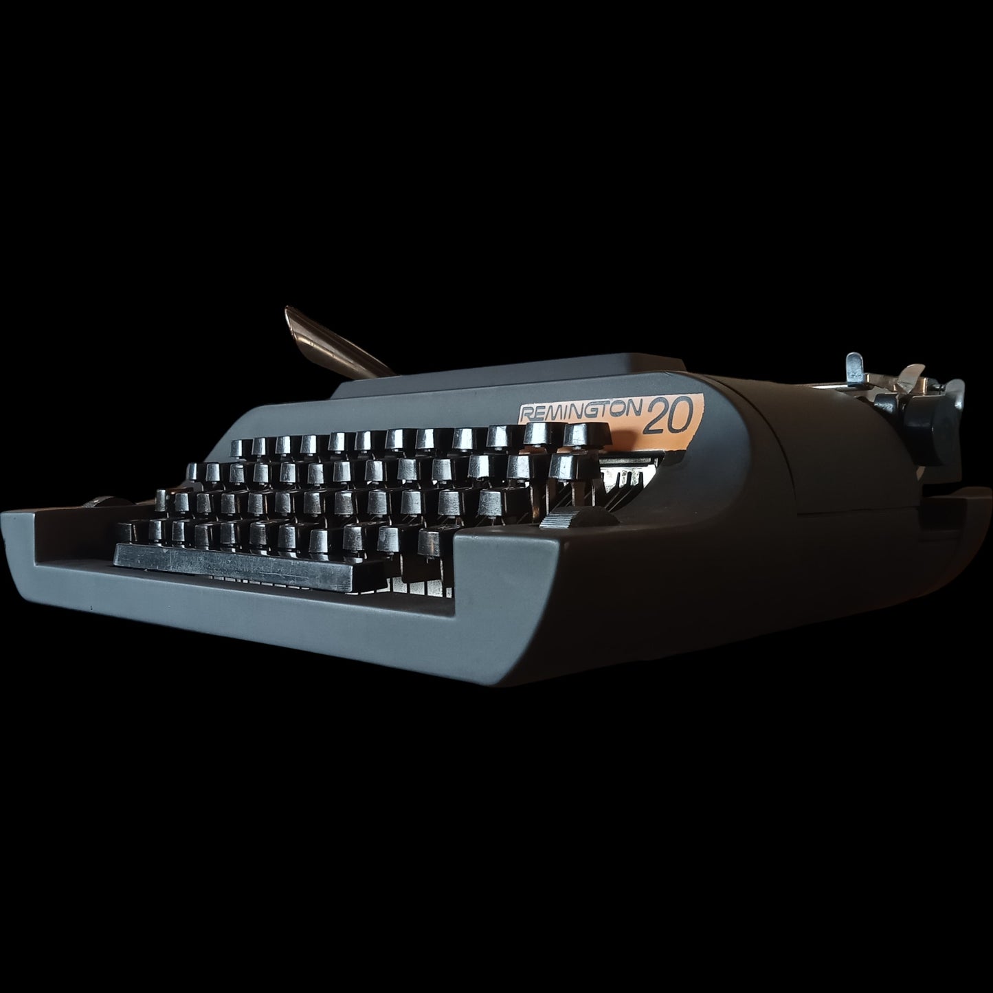 Image of Remington 20 Typewriter. Available from universaltypewritercompany.in