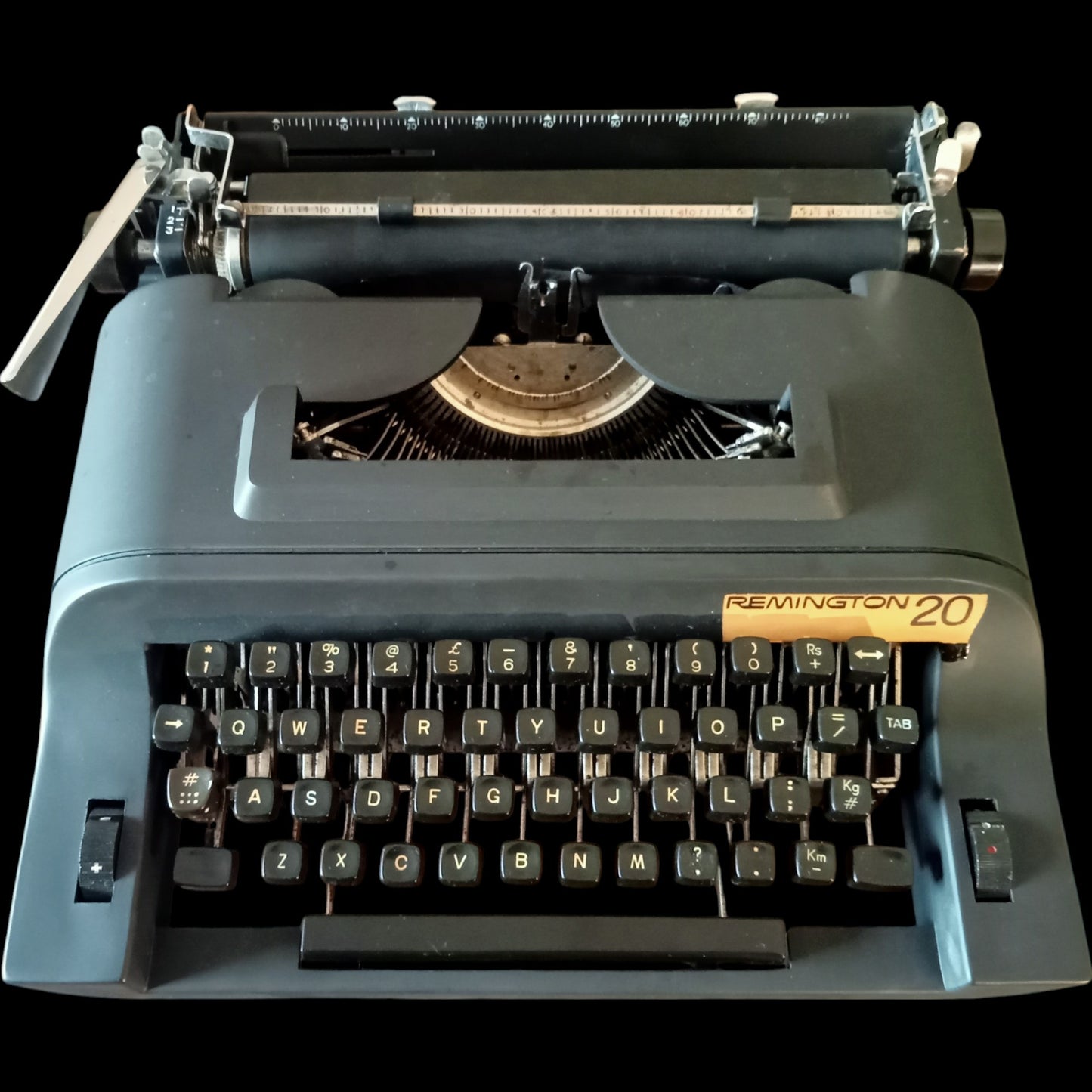 Image of Remington 20 Typewriter. Available from universaltypewritercompany.in