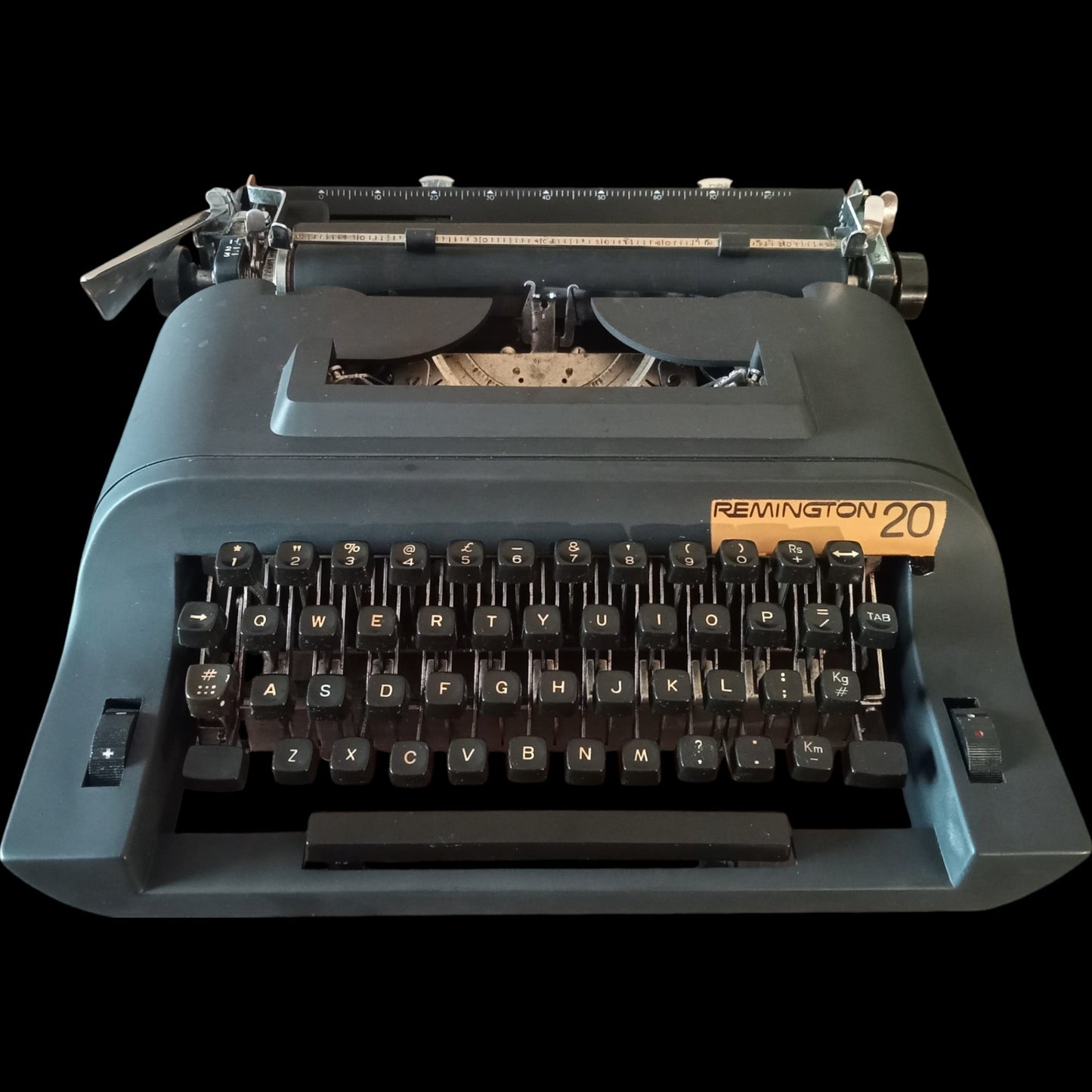 Image of Remington 20 Typewriter. Available from universaltypewritercompany.in