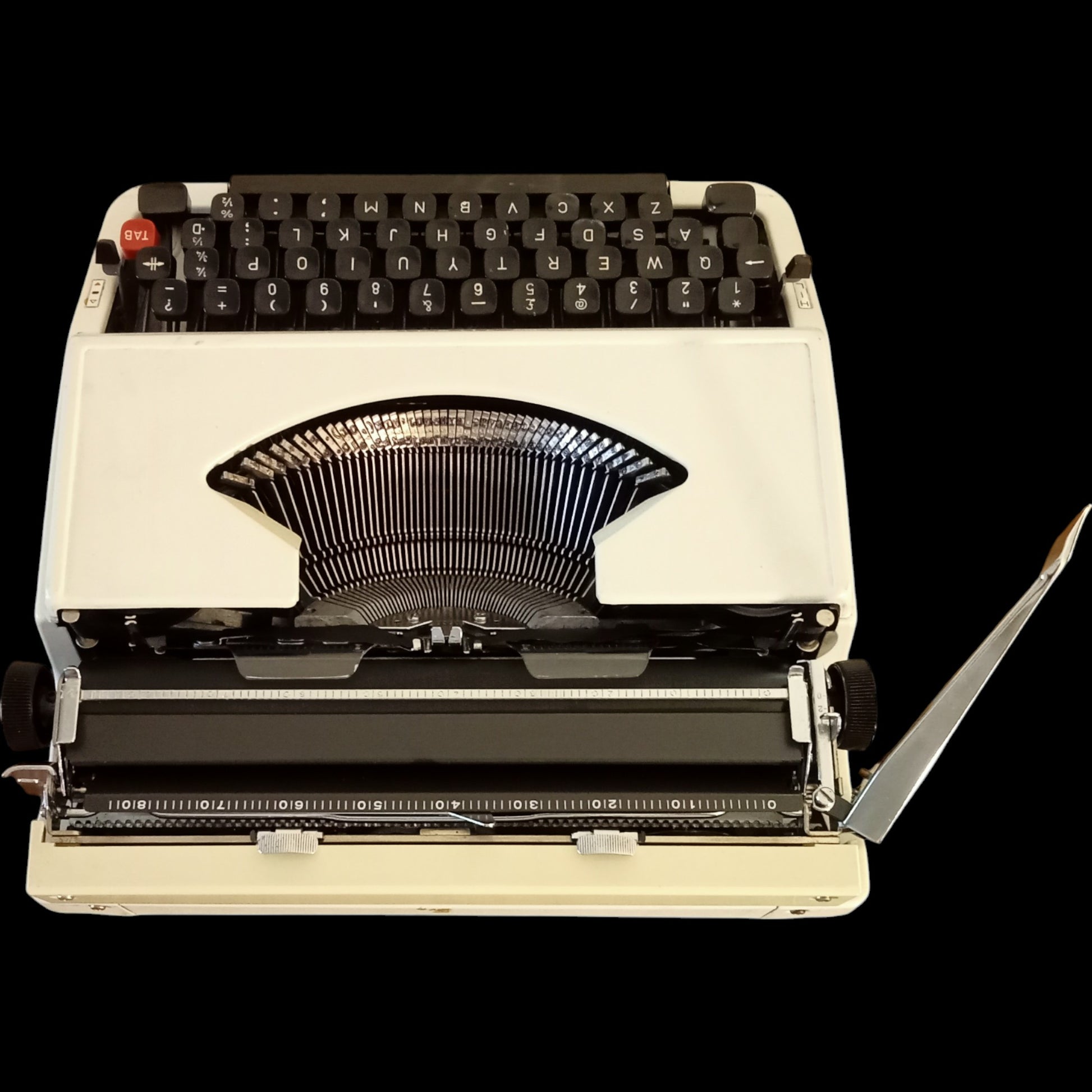 Image of Adler Typewriter. Available from universaltypewritercompany.in