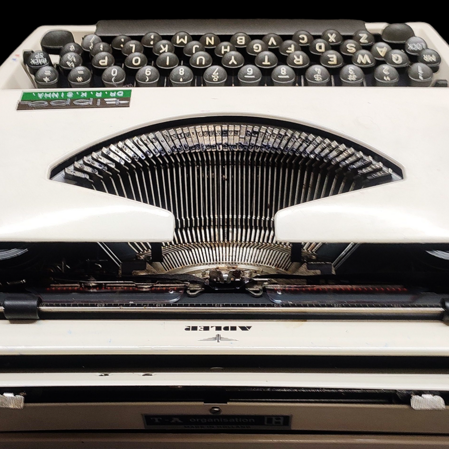 Image of Adler Tippa Typewriter. Available from universaltypewritercompany.in