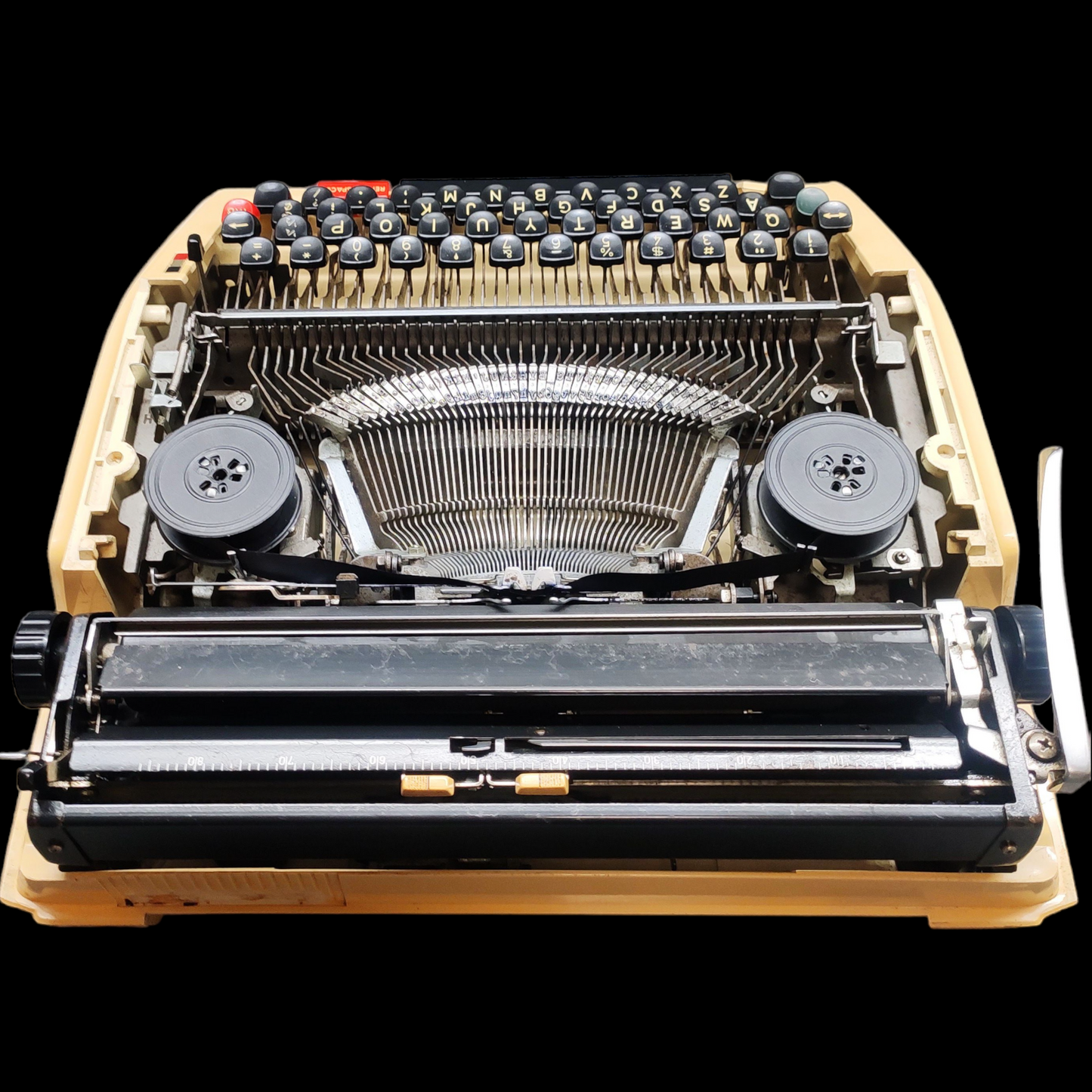 Image of Brother 750TR Typewriter. Available from universaltypewritercompany.in