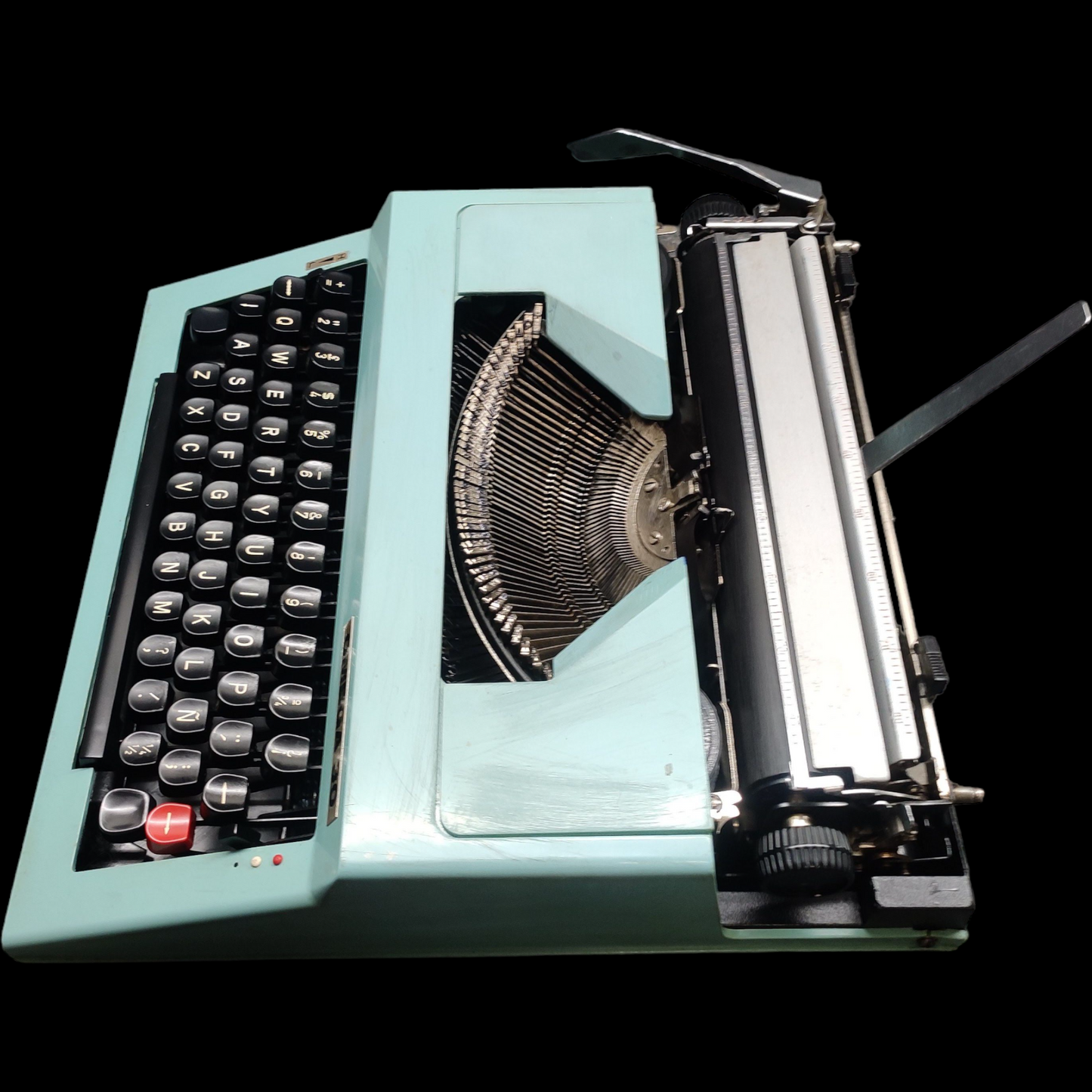 Image of OMEGA 30 Typewriter. Available from universaltypewritercompany.in