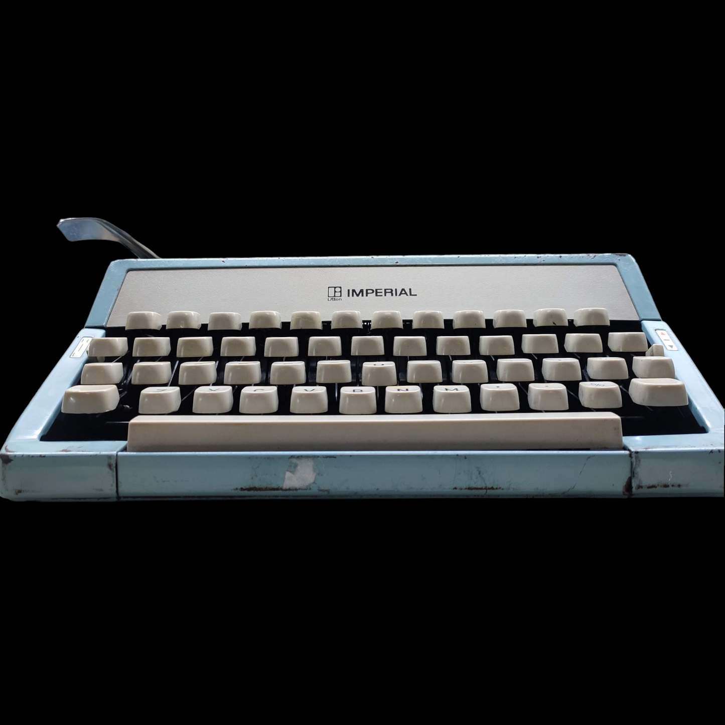 Image of Imperial 230 Typewriter from universaltypewritercompany.in