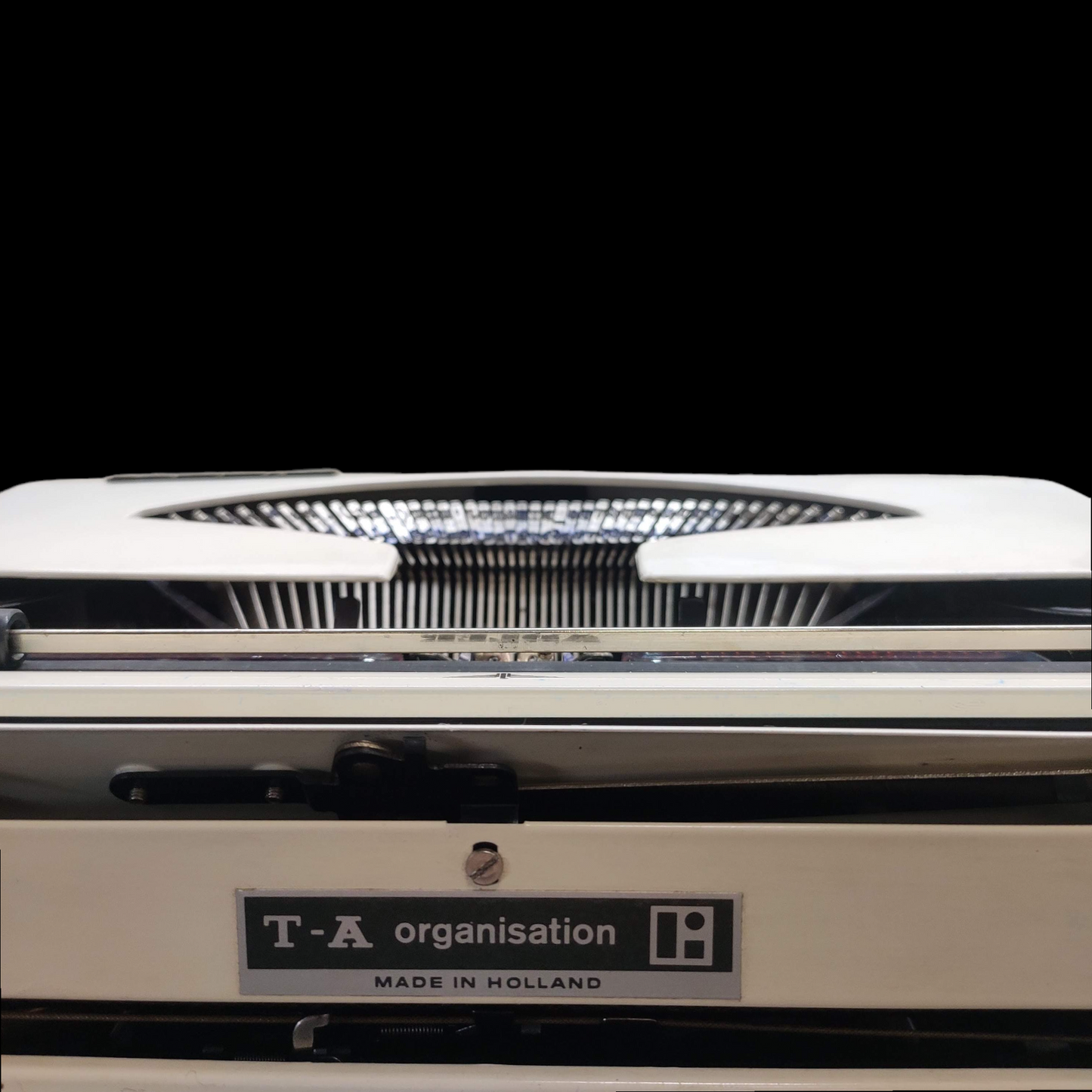 Image of Adler Tippa Typewriter. Available from universaltypewritercompany.in