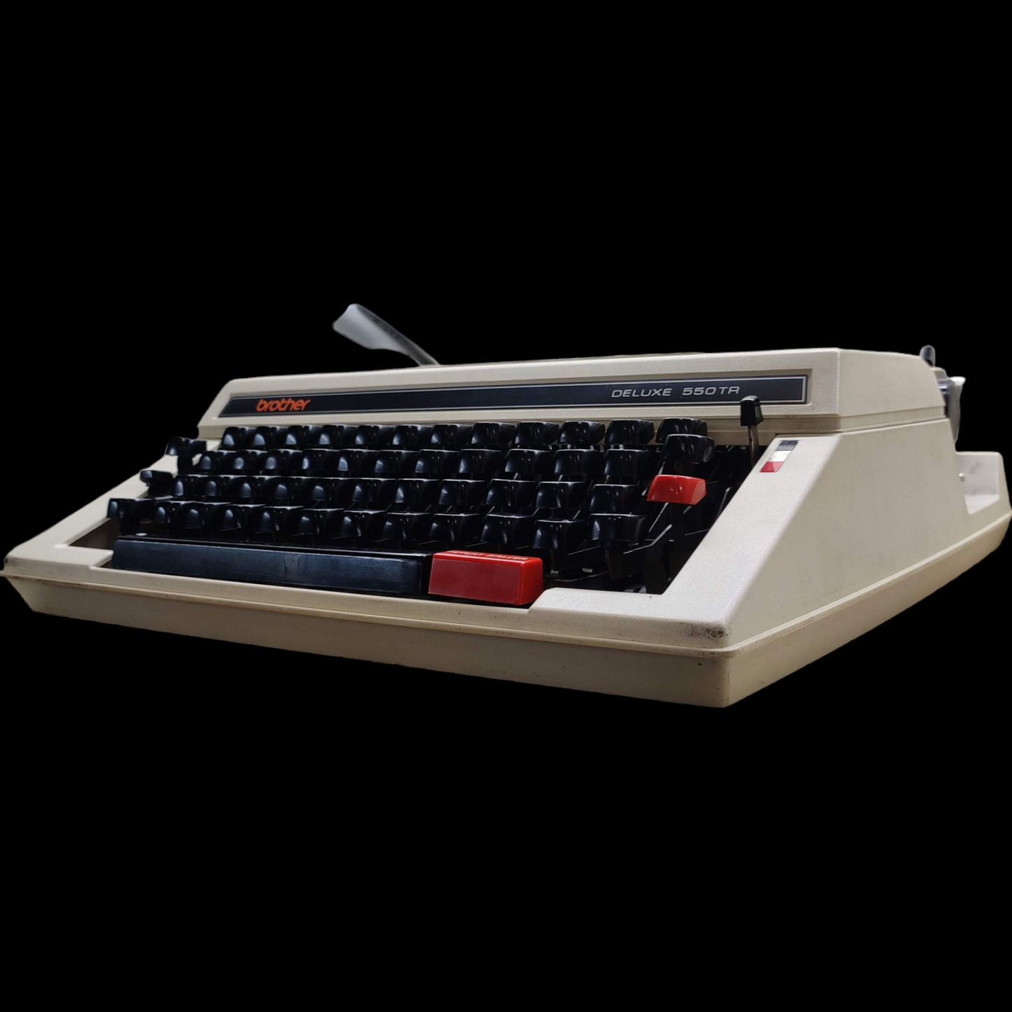 Image of Brother DELUXE 550TR Typewriter. Available from universaltypewritercompany.in