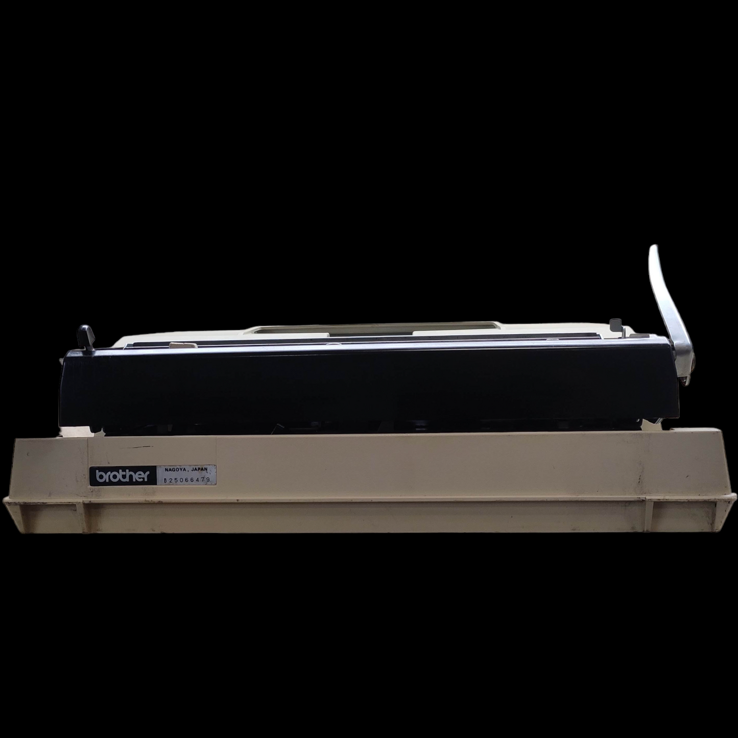 Image of Brother DELUXE 550TR Typewriter. Available from universaltypewritercompany.in