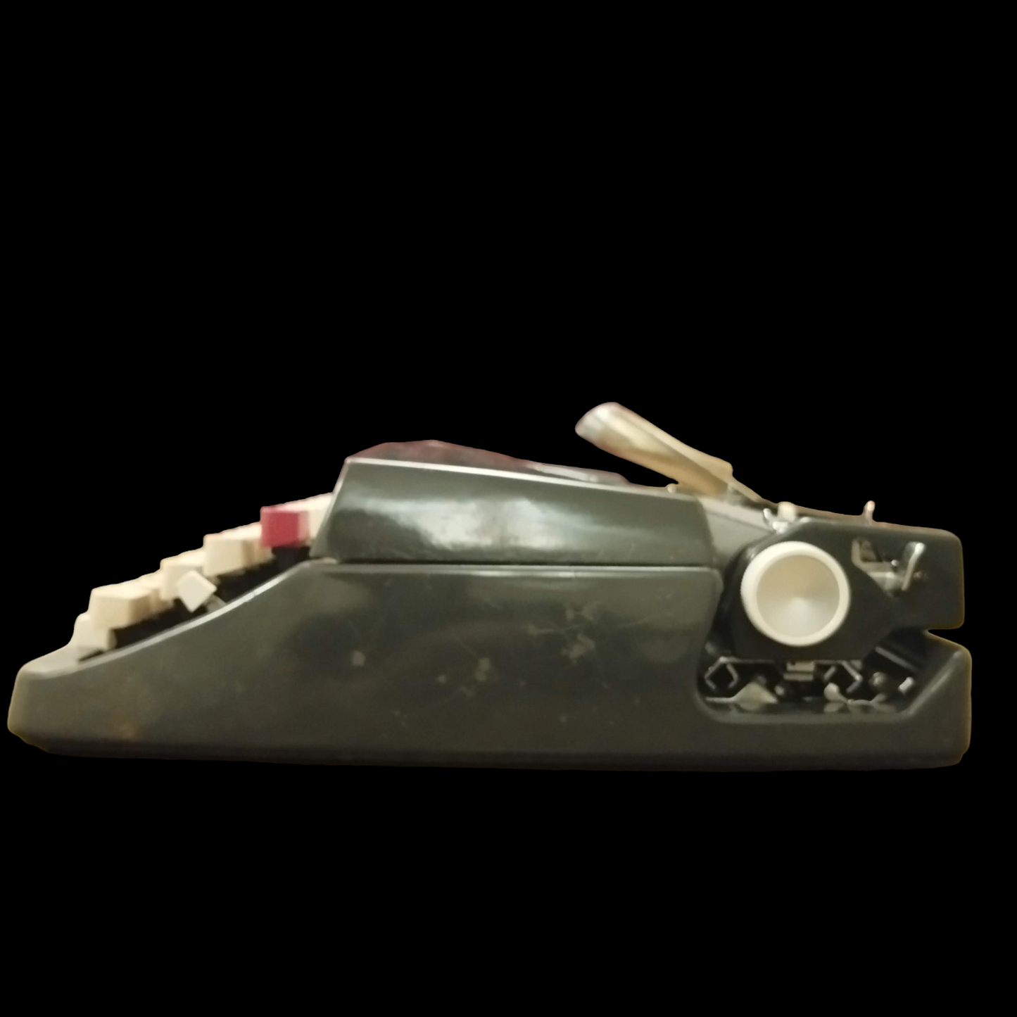 Image of Remington 333 Typewriter. Available from universaltypewritercompany.in