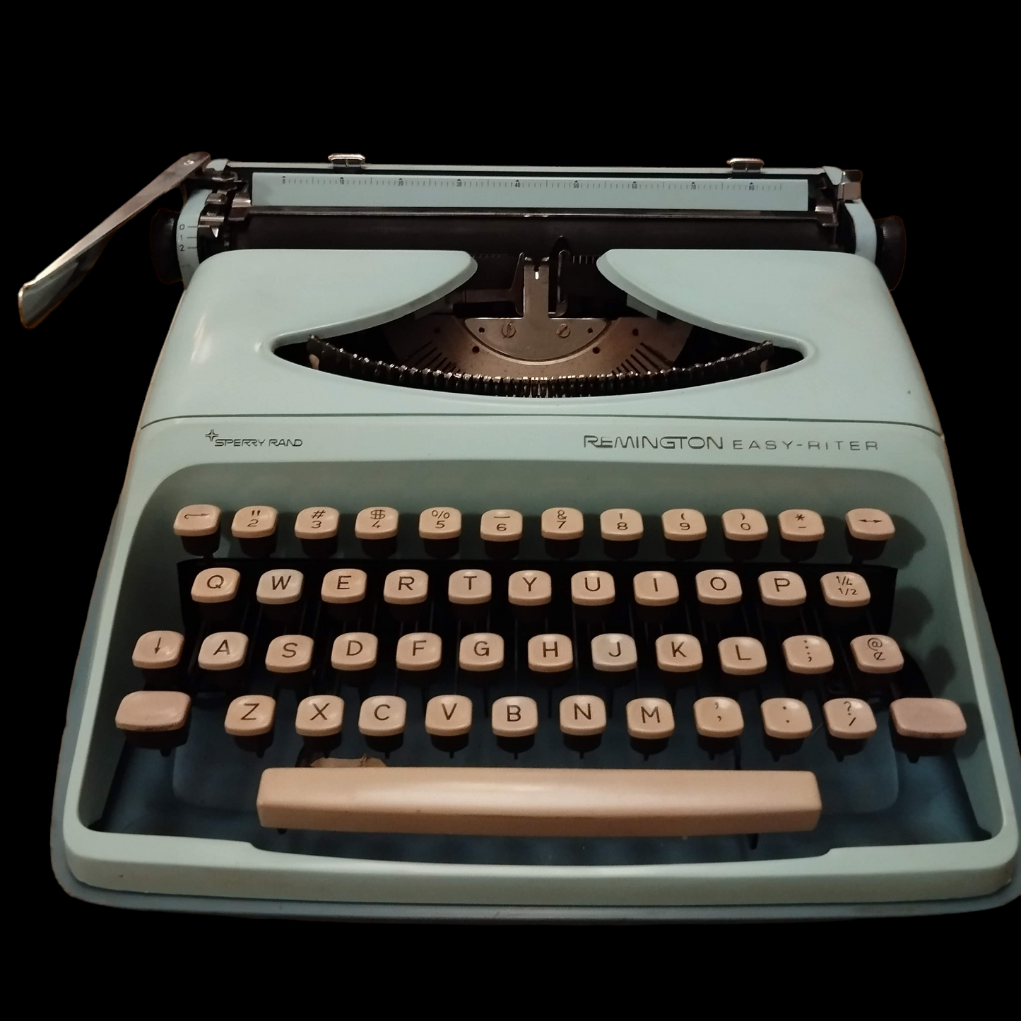 Image of Remington Easy-Riter Sperry Rand Typewriter. Available from universaltypewritercompany.in