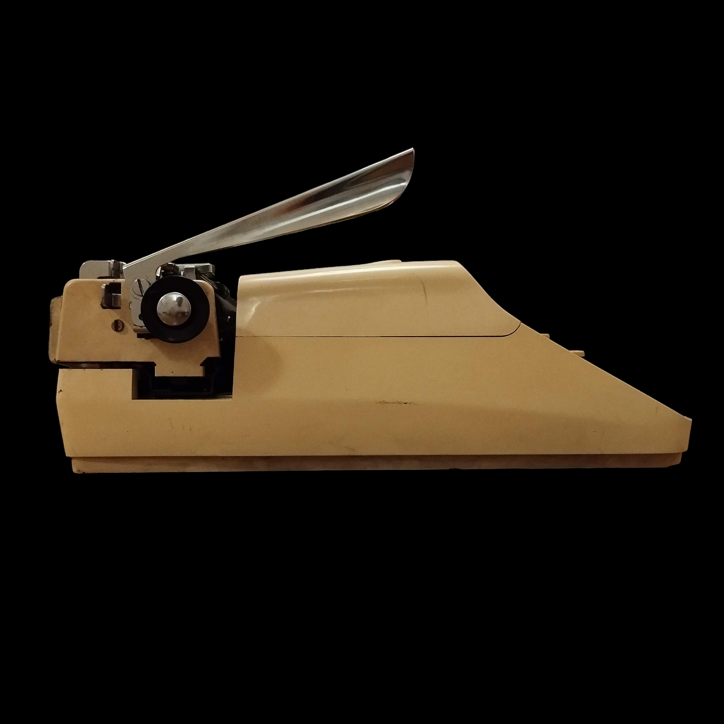 Image of Remington Ten Forty Sperry Rand Typewriter. Available at universaltypewritercompany.in