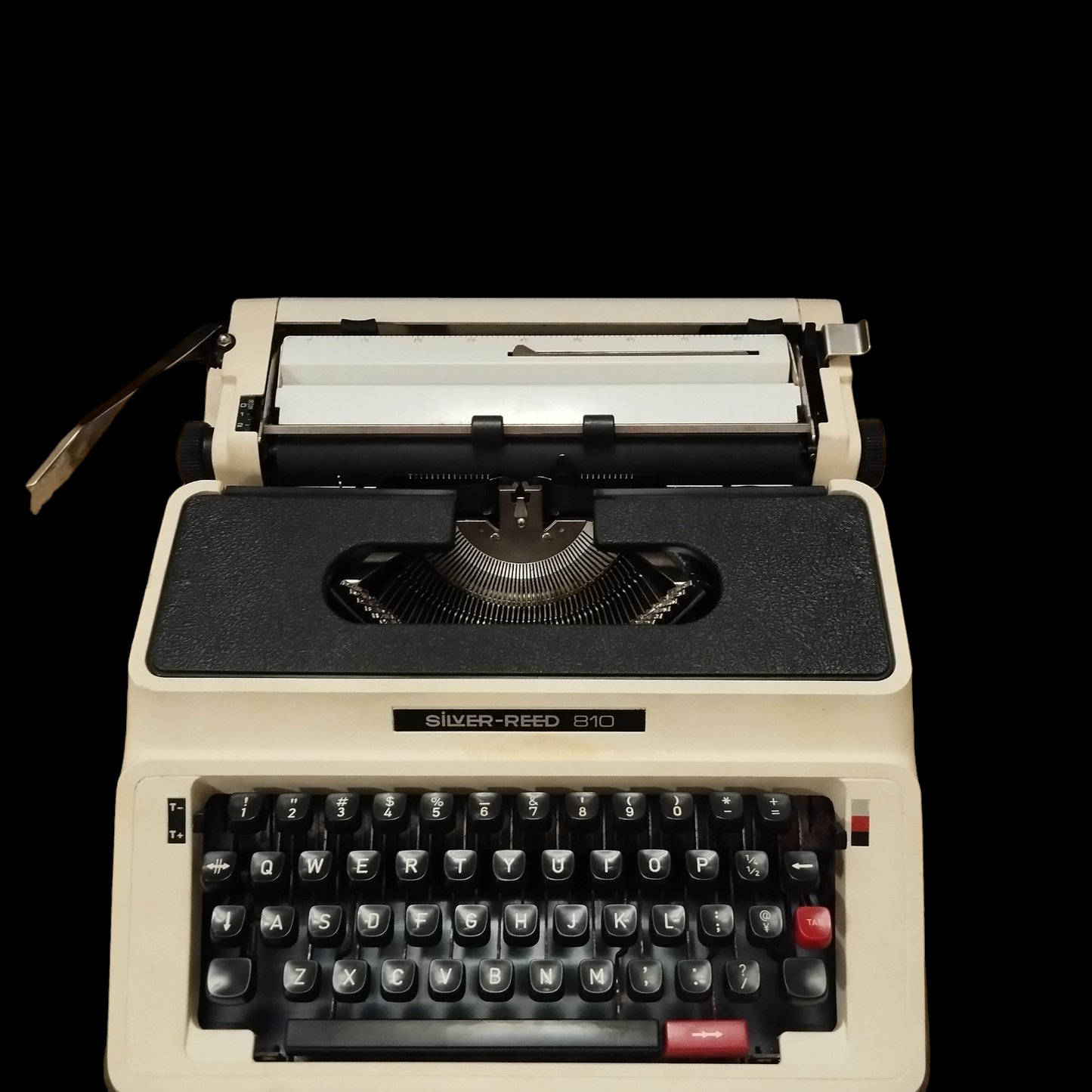 Image of Silver Reed 810 Typewriter. Available from universaltypewritercompany.in.