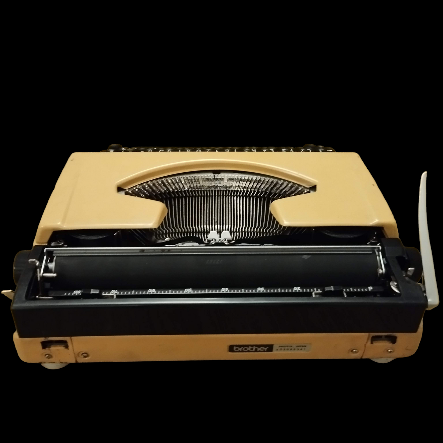Image of Brother 200 Model Typewriter. Available from universaltypewritercompany.in