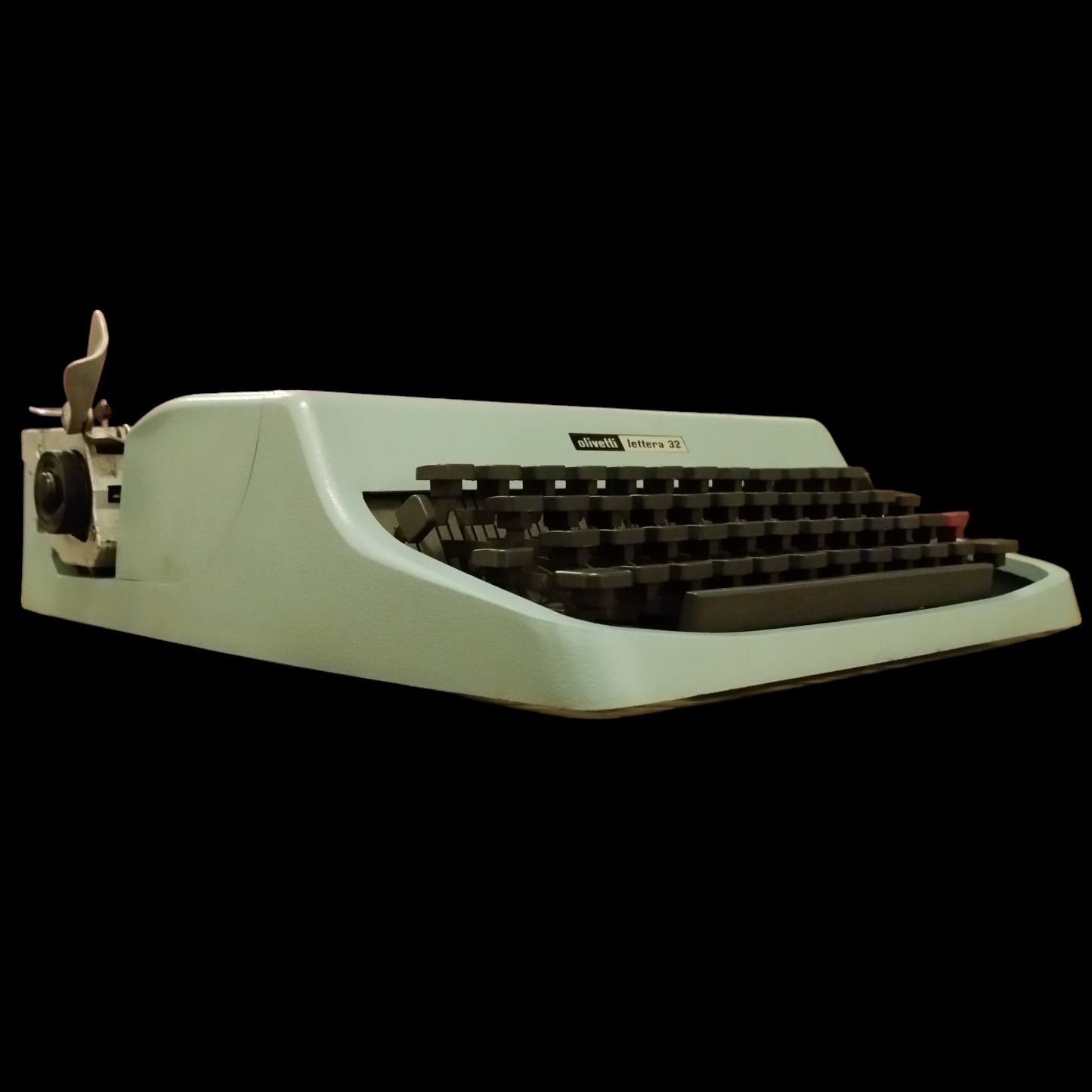 Image of Olivetti Lettera 32 Typewriter. Portable Typewriter. Original Blue. Italian Made. Available with cover. Available from universaltypewritercompany.in