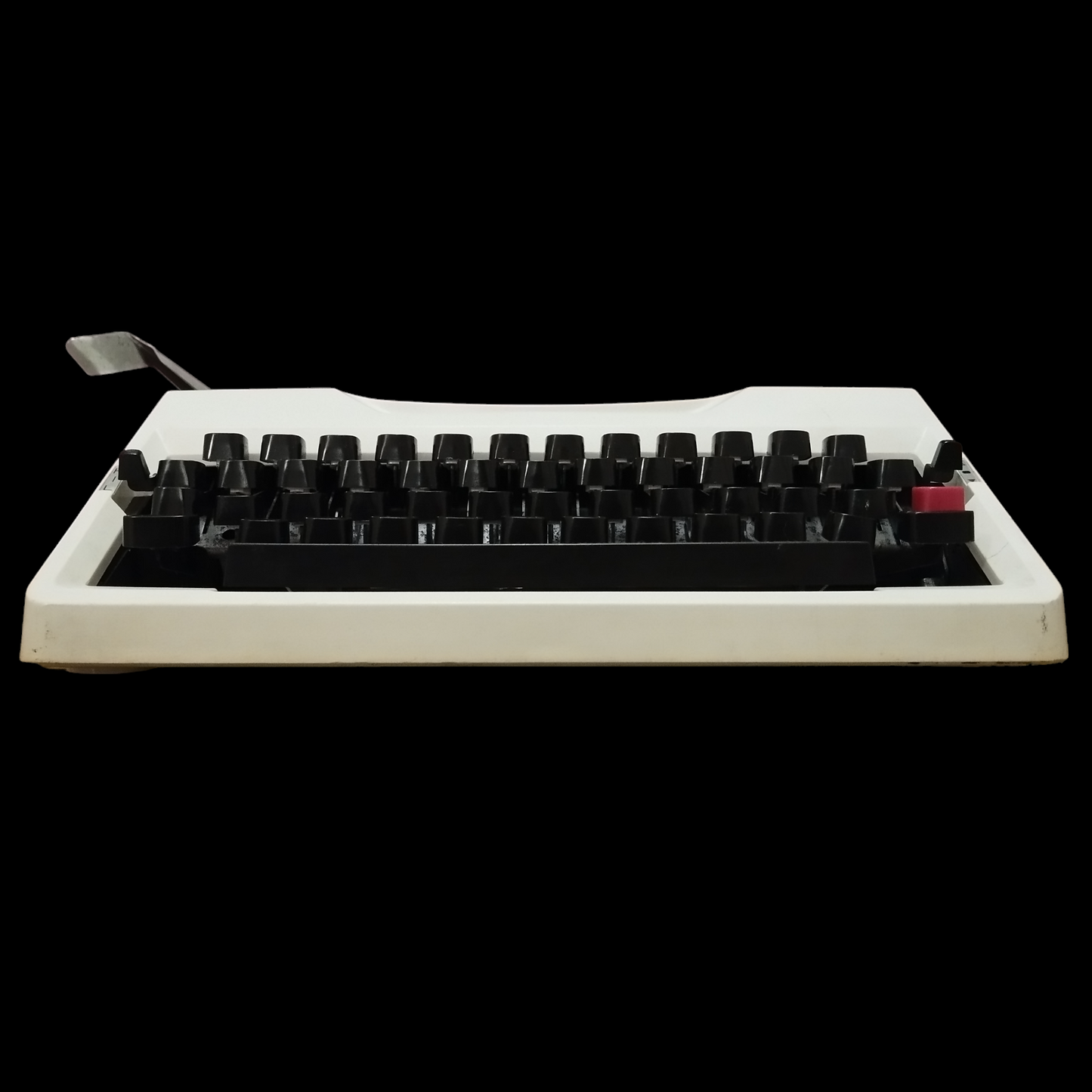 Image of Hanimex Regal Typewriter. Available from universaltypewritercompany.in