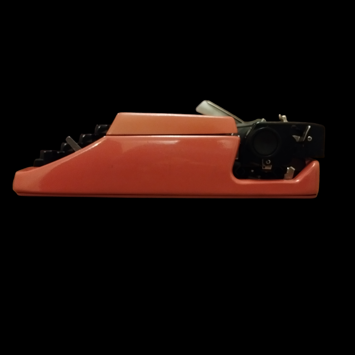 Image of Brother Deluxe 250TR Typewriter. Available from universaltypewritercompany.in