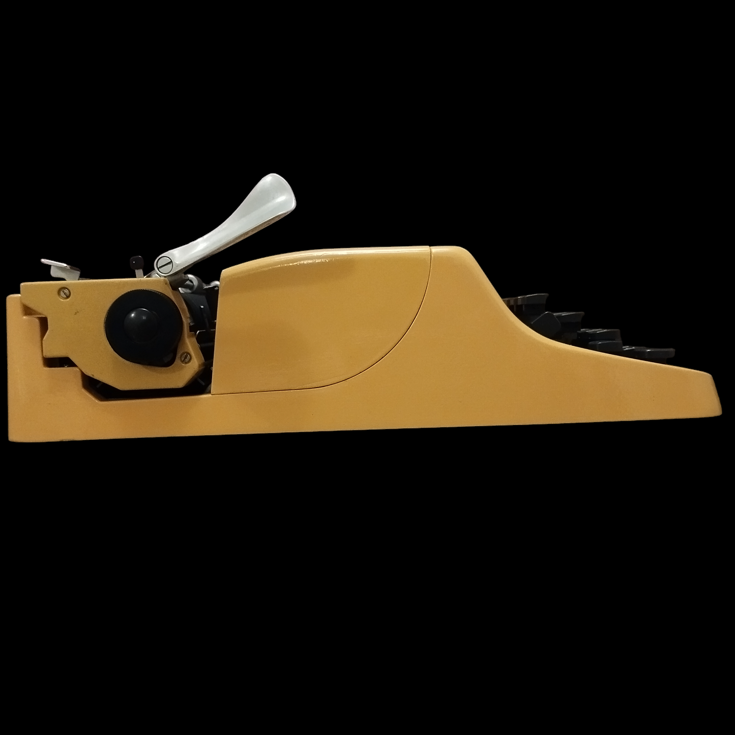 Image of Olivetti Lettera 32 Typewriter. Portable Typewriter. Italian Made. Available with cover. Available from universaltypewritercompany.in