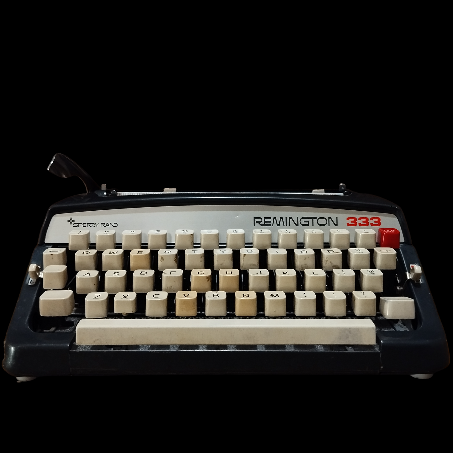Image of Remington 333 Sperry Rand Typewriter. Available from universaltypewritercompany.in