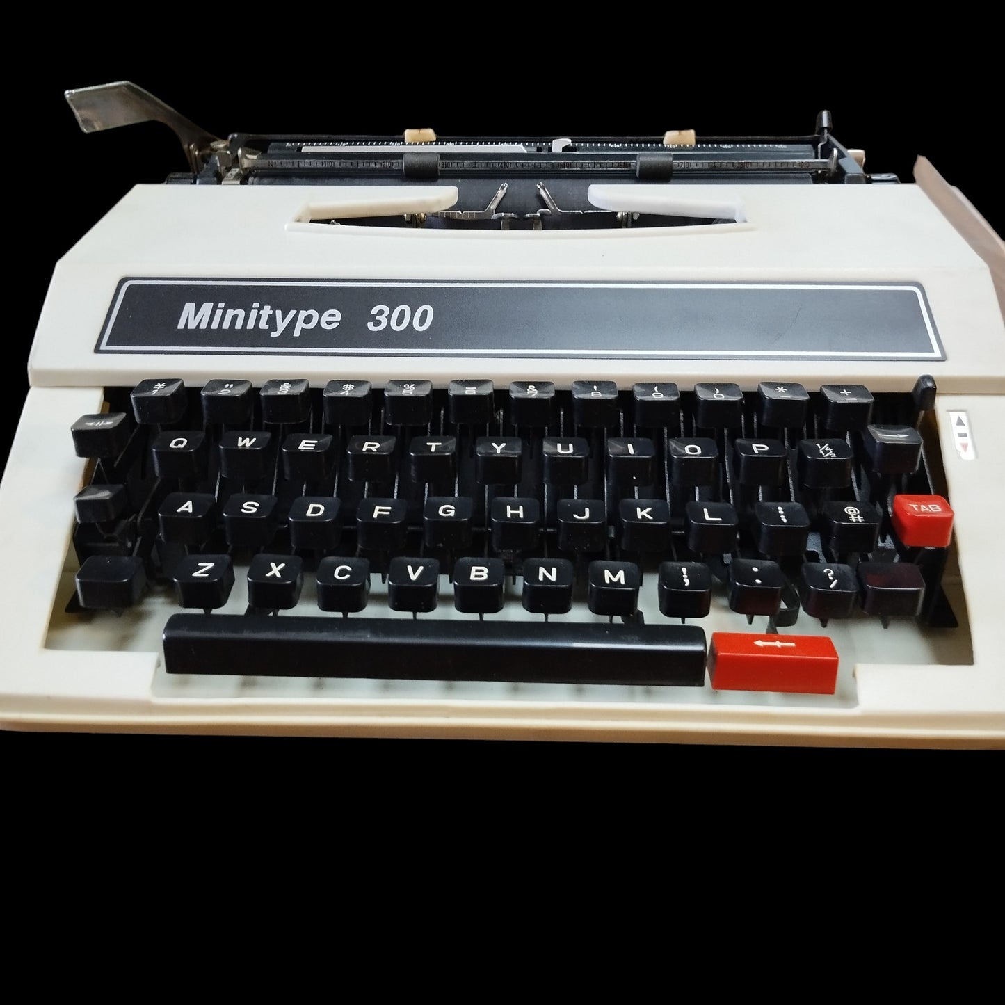 Image of Minitype 300 Typewriter. Available from universaltypewritercompany.in