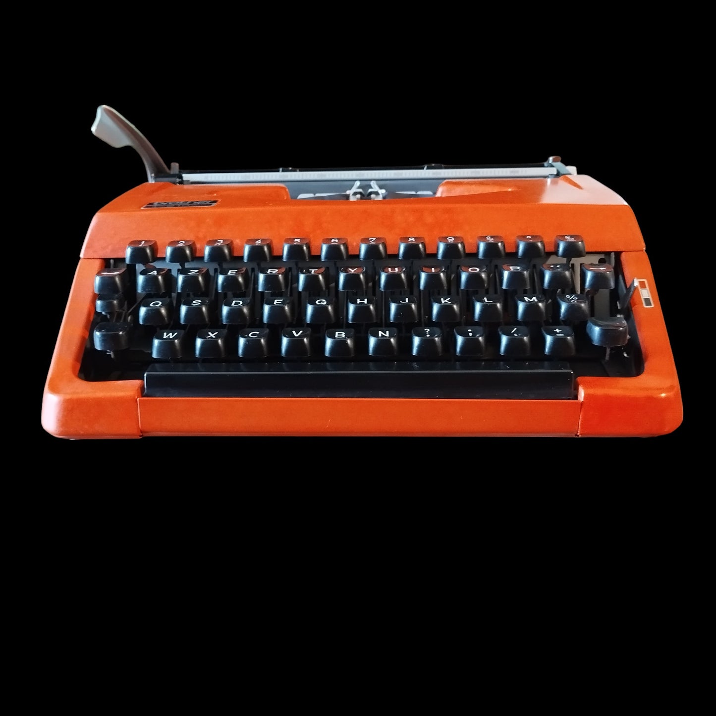 Image of Brother 810 AZERTY Keyboard Typewriter. Available from universaltypewritercompany.in