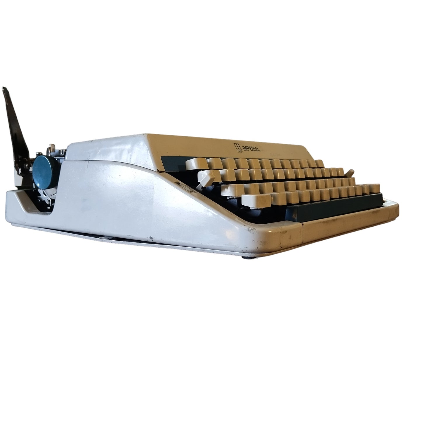 Image of Imperial 202 Typewriter from universaltypewritercompany.in