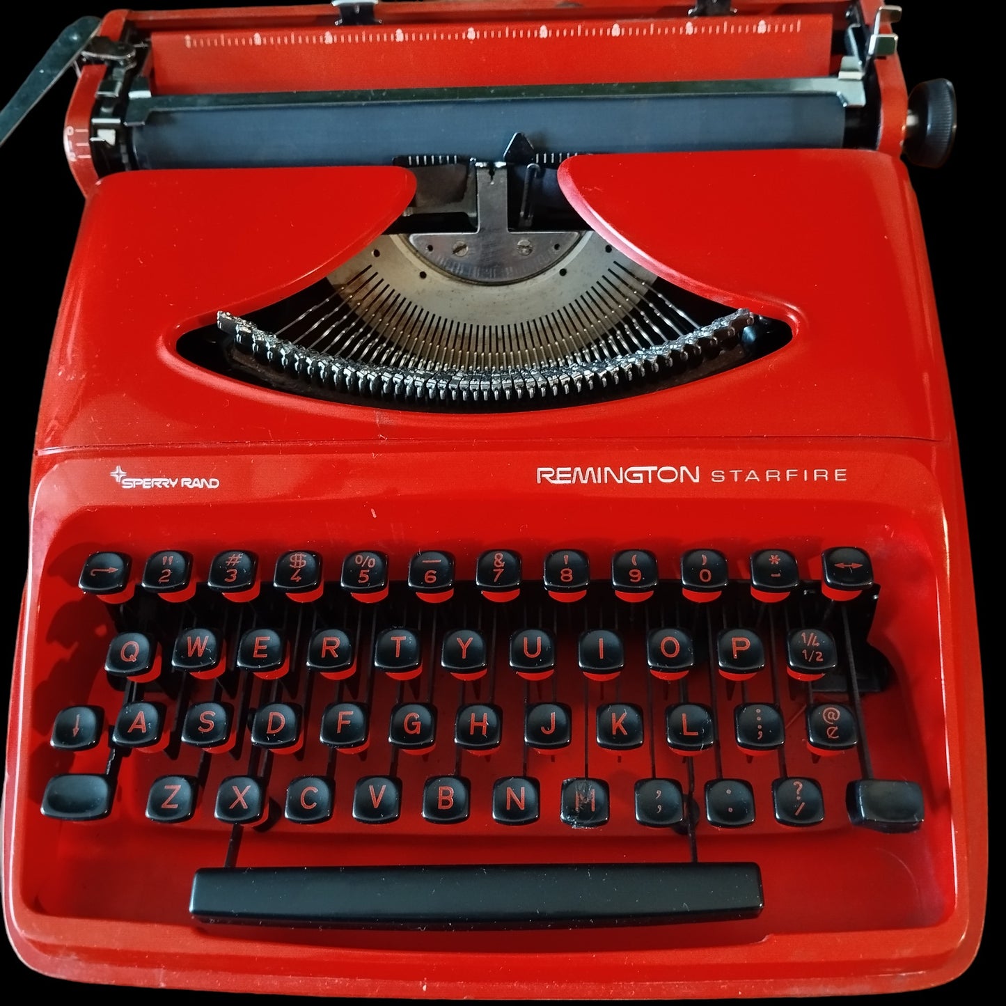 Image of Remington Starfire Sperry Rand Typewriter. Available at universaltypewritercompany.in